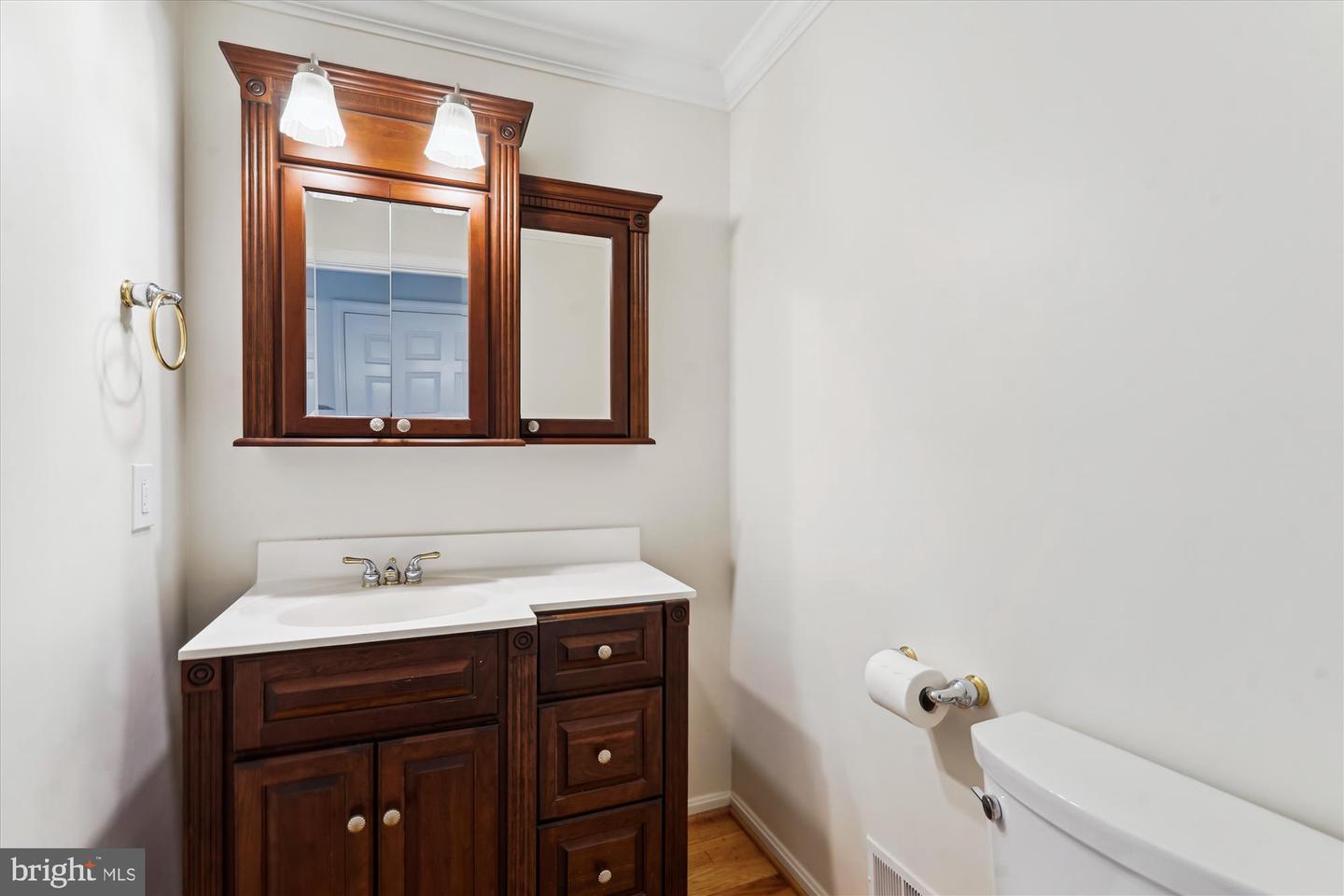 7621 BURFORD DR, MCLEAN, Virginia 22102, 5 Bedrooms Bedrooms, ,3 BathroomsBathrooms,Residential,For sale,7621 BURFORD DR,VAFX2253832 MLS # VAFX2253832