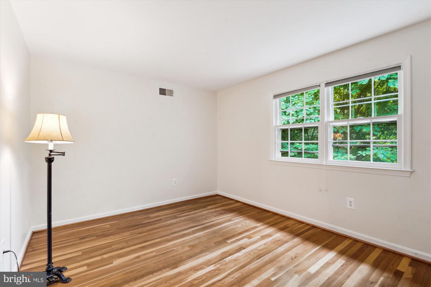 7621 BURFORD DR, MCLEAN, Virginia 22102, 5 Bedrooms Bedrooms, ,3 BathroomsBathrooms,Residential,For sale,7621 BURFORD DR,VAFX2253832 MLS # VAFX2253832