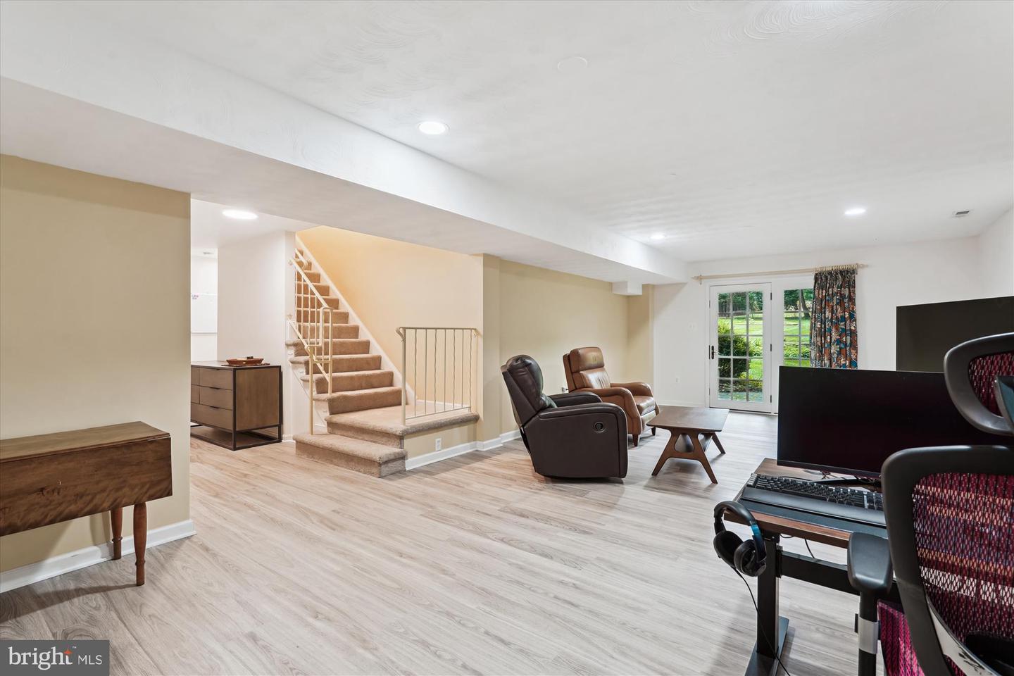 7621 BURFORD DR, MCLEAN, Virginia 22102, 5 Bedrooms Bedrooms, ,3 BathroomsBathrooms,Residential,For sale,7621 BURFORD DR,VAFX2253832 MLS # VAFX2253832