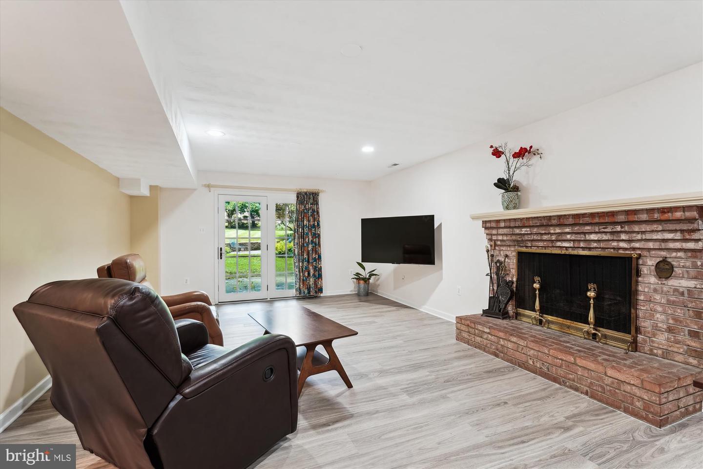 7621 BURFORD DR, MCLEAN, Virginia 22102, 5 Bedrooms Bedrooms, ,3 BathroomsBathrooms,Residential,For sale,7621 BURFORD DR,VAFX2253832 MLS # VAFX2253832