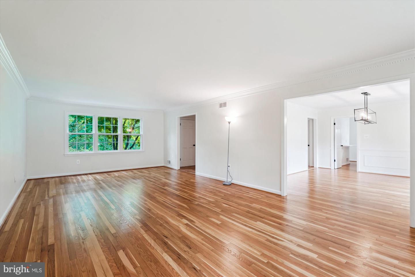 7621 BURFORD DR, MCLEAN, Virginia 22102, 5 Bedrooms Bedrooms, ,3 BathroomsBathrooms,Residential,For sale,7621 BURFORD DR,VAFX2253832 MLS # VAFX2253832