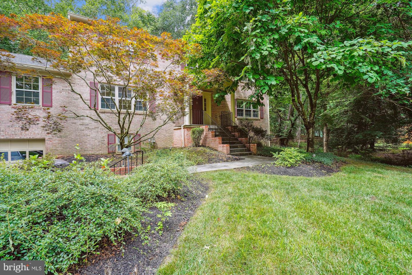 7621 BURFORD DR, MCLEAN, Virginia 22102, 5 Bedrooms Bedrooms, ,3 BathroomsBathrooms,Residential,For sale,7621 BURFORD DR,VAFX2253832 MLS # VAFX2253832
