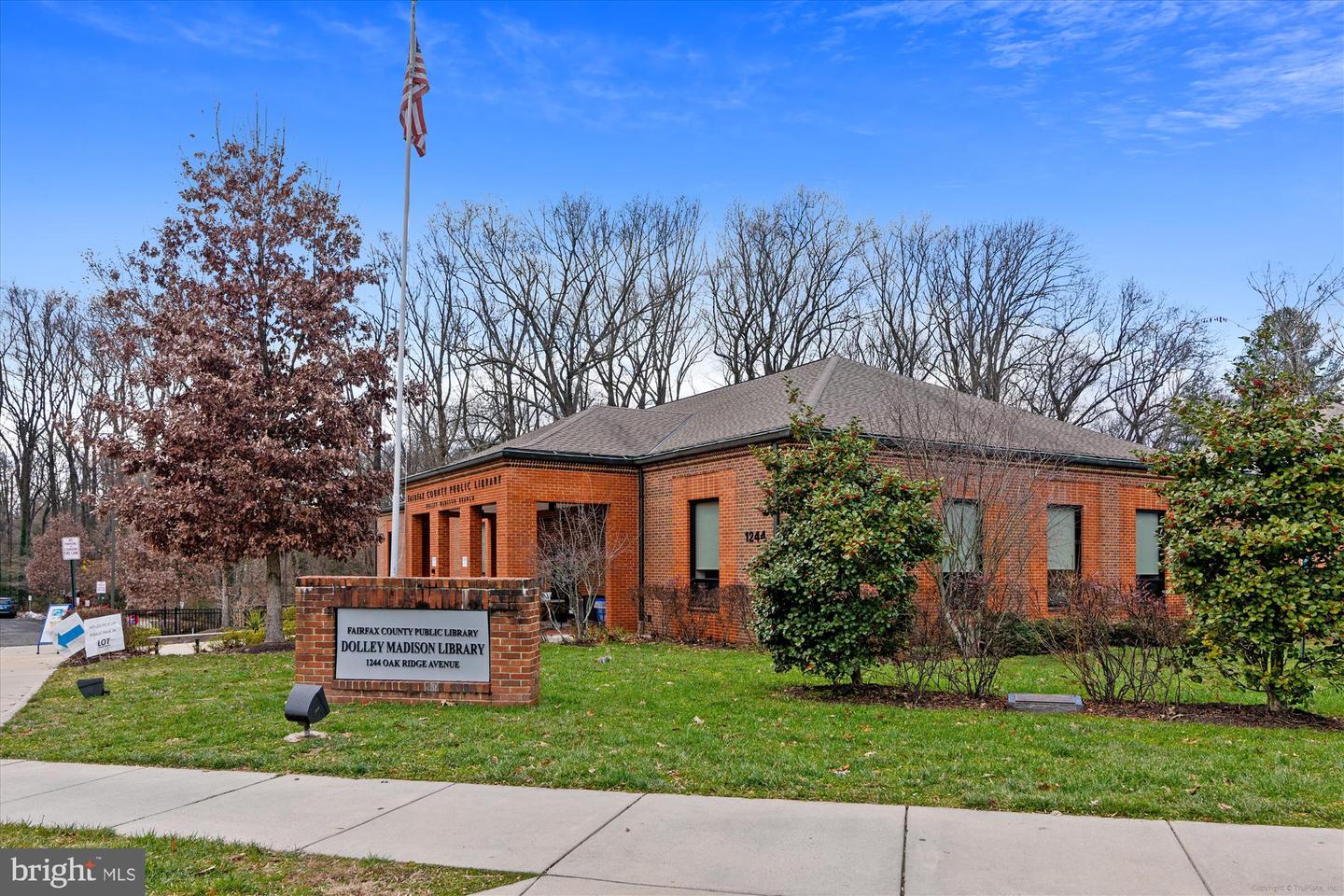 7621 BURFORD DR, MCLEAN, Virginia 22102, 5 Bedrooms Bedrooms, ,3 BathroomsBathrooms,Residential,For sale,7621 BURFORD DR,VAFX2253832 MLS # VAFX2253832