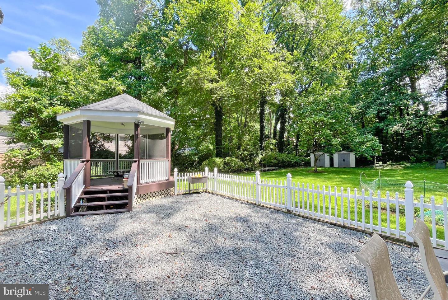 8835 BURKE RD, BURKE, Virginia 22015, 4 Bedrooms Bedrooms, ,3 BathroomsBathrooms,Residential,For sale,8835 BURKE RD,VAFX2253836 MLS # VAFX2253836