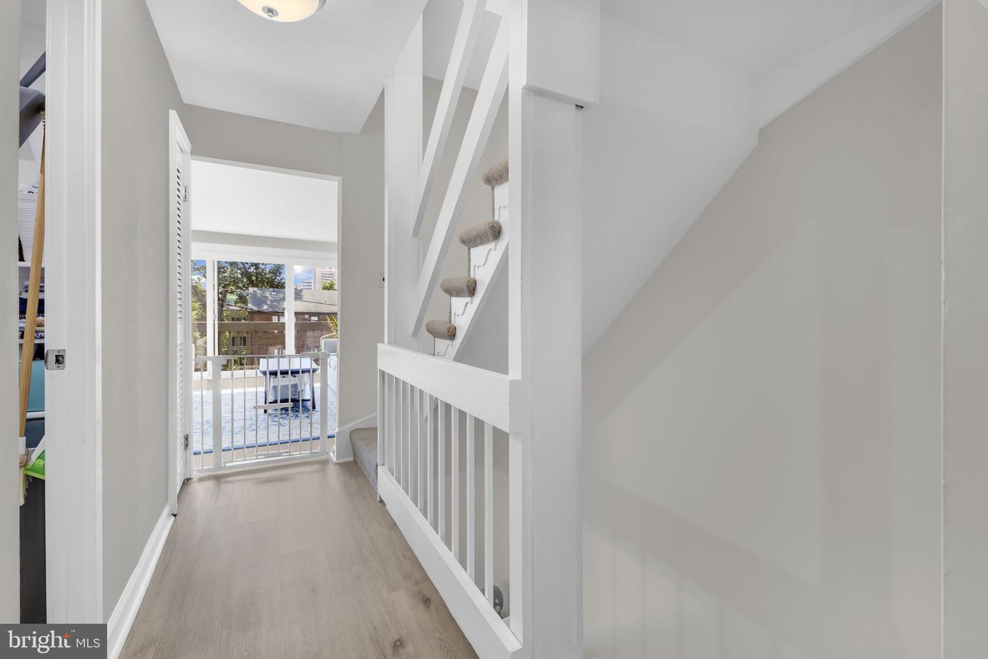 1223 N QUINN ST, ARLINGTON, Virginia 22209, 2 Bedrooms Bedrooms, ,2 BathroomsBathrooms,Residential,For sale,1223 N QUINN ST,VAAR2060346 MLS # VAAR2060346