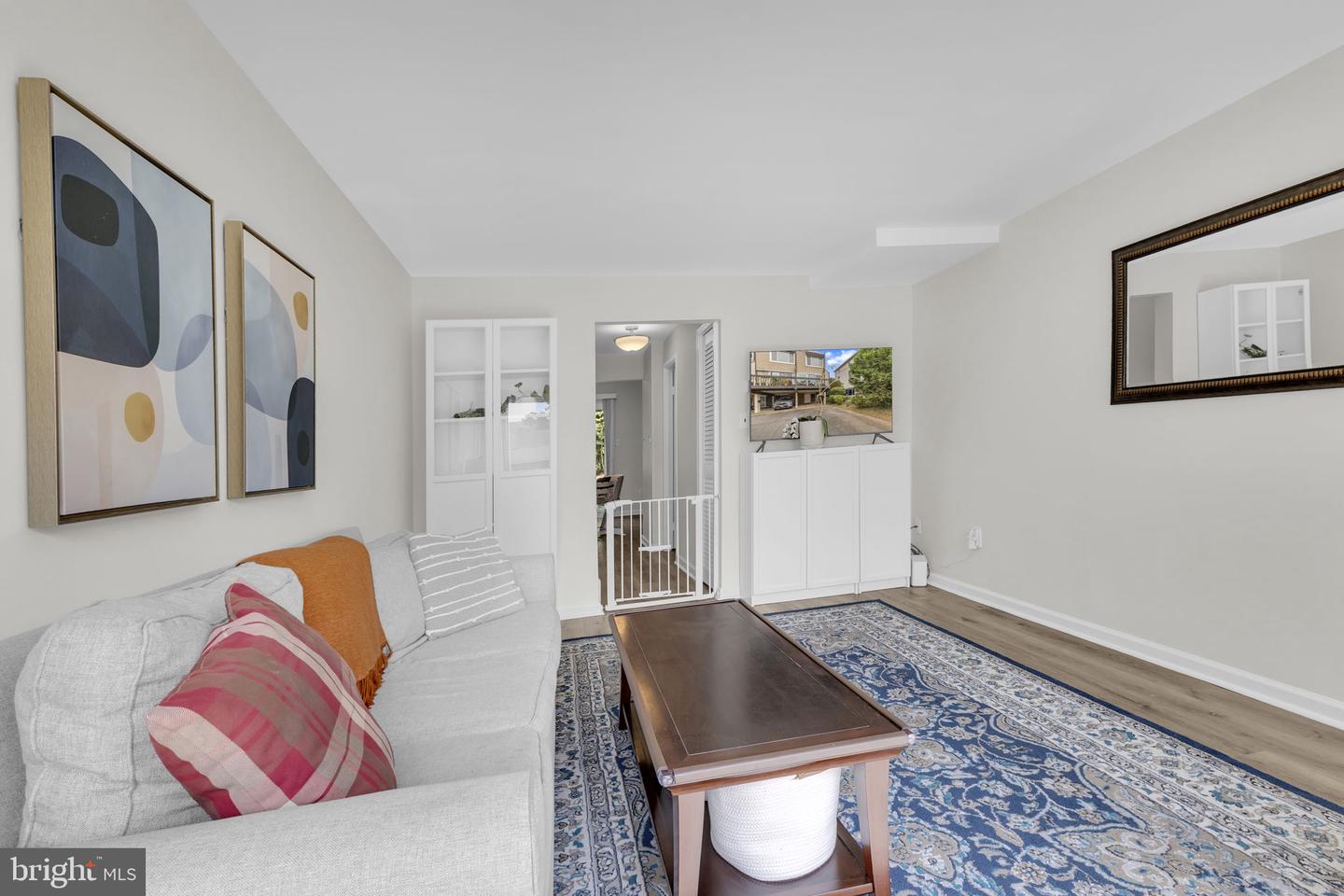 1223 N QUINN ST, ARLINGTON, Virginia 22209, 2 Bedrooms Bedrooms, ,2 BathroomsBathrooms,Residential,For sale,1223 N QUINN ST,VAAR2060346 MLS # VAAR2060346