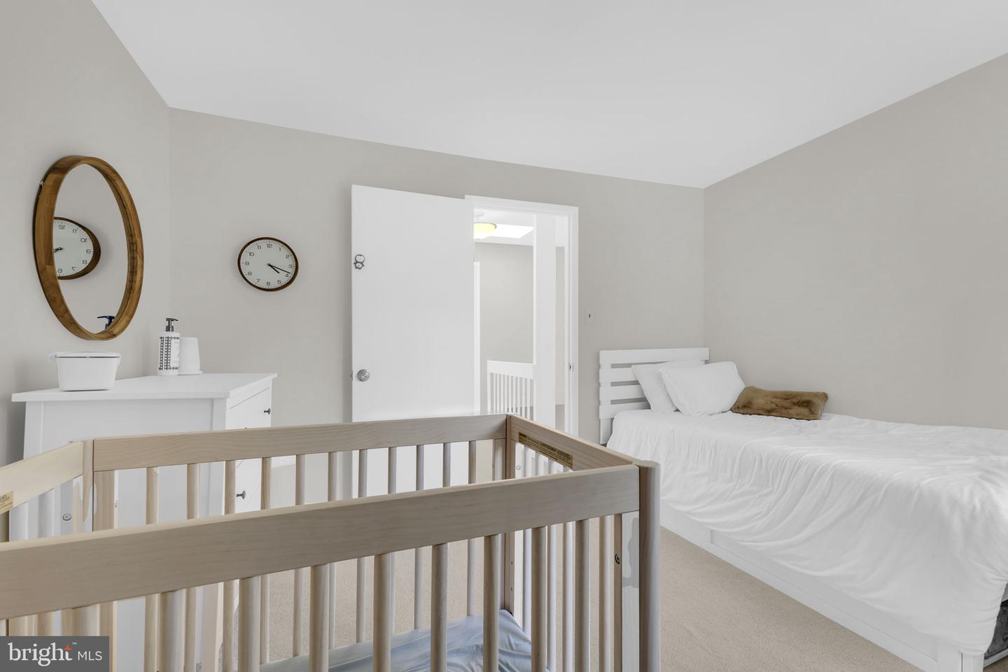 1223 N QUINN ST, ARLINGTON, Virginia 22209, 2 Bedrooms Bedrooms, ,2 BathroomsBathrooms,Residential,For sale,1223 N QUINN ST,VAAR2060346 MLS # VAAR2060346