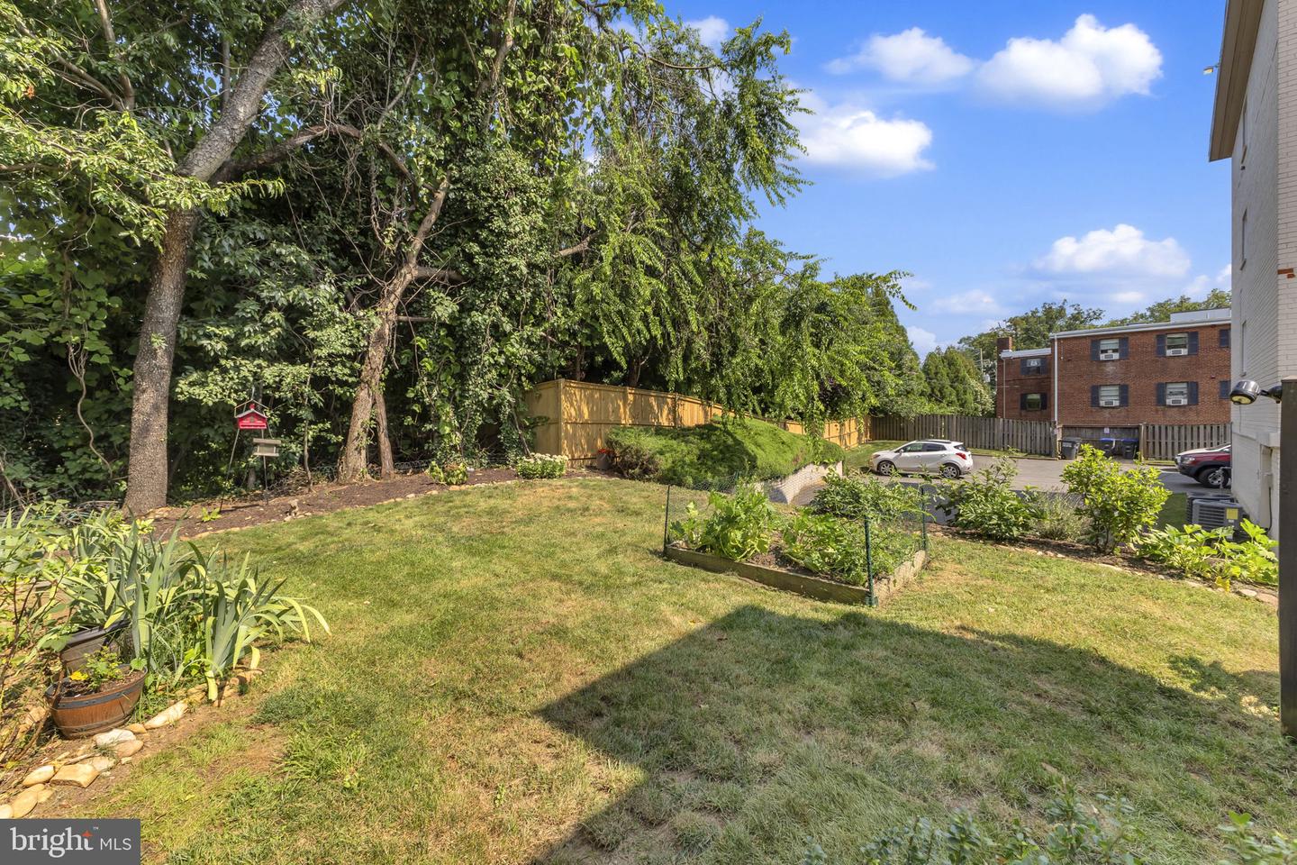 1223 N QUINN ST, ARLINGTON, Virginia 22209, 2 Bedrooms Bedrooms, ,2 BathroomsBathrooms,Residential,For sale,1223 N QUINN ST,VAAR2060346 MLS # VAAR2060346