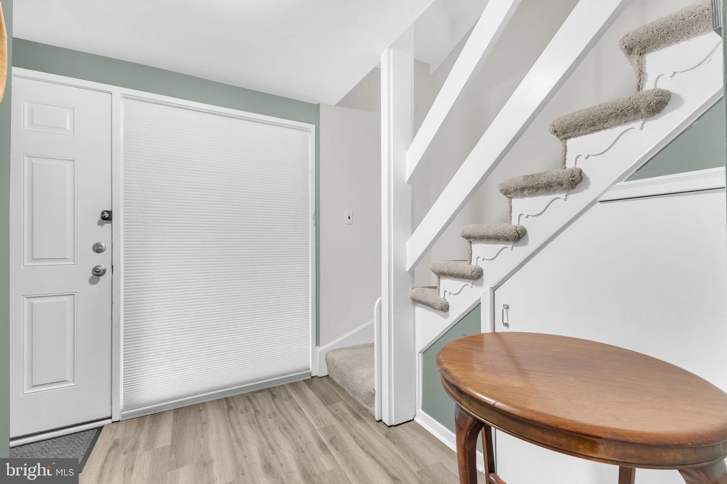 1223 N QUINN ST, ARLINGTON, Virginia 22209, 2 Bedrooms Bedrooms, ,2 BathroomsBathrooms,Residential,For sale,1223 N QUINN ST,VAAR2060346 MLS # VAAR2060346