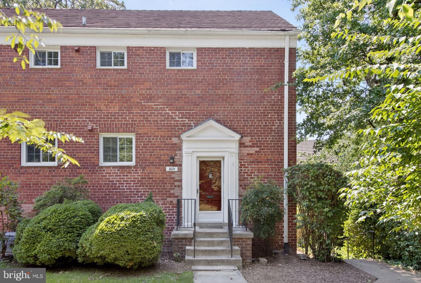 3221 VALLEY DR #712, ALEXANDRIA, Virginia 22302, 2 Bedrooms Bedrooms, ,1 BathroomBathrooms,Residential,For sale,3221 VALLEY DR #712,VAAX2047276 MLS # VAAX2047276