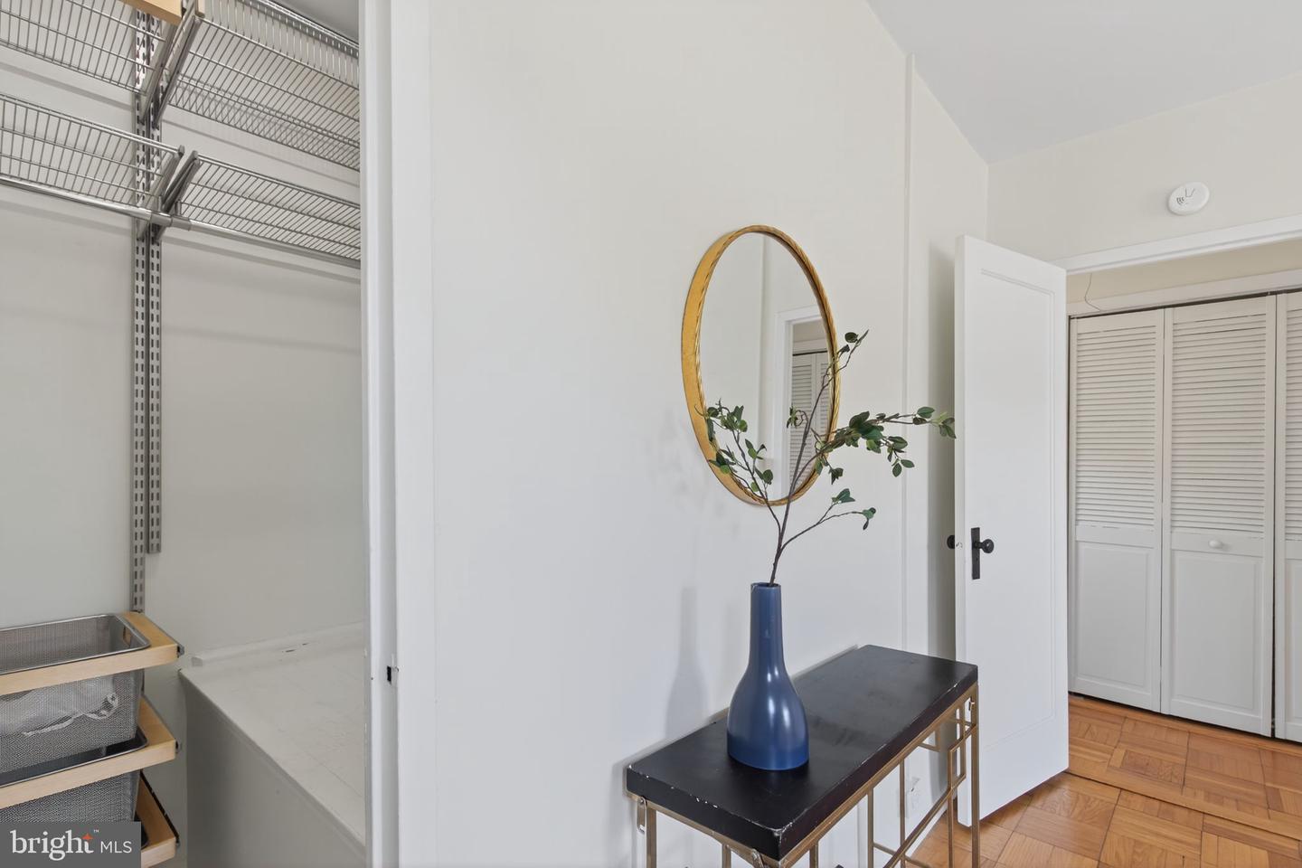 3221 VALLEY DR #712, ALEXANDRIA, Virginia 22302, 2 Bedrooms Bedrooms, ,1 BathroomBathrooms,Residential,For sale,3221 VALLEY DR #712,VAAX2047276 MLS # VAAX2047276