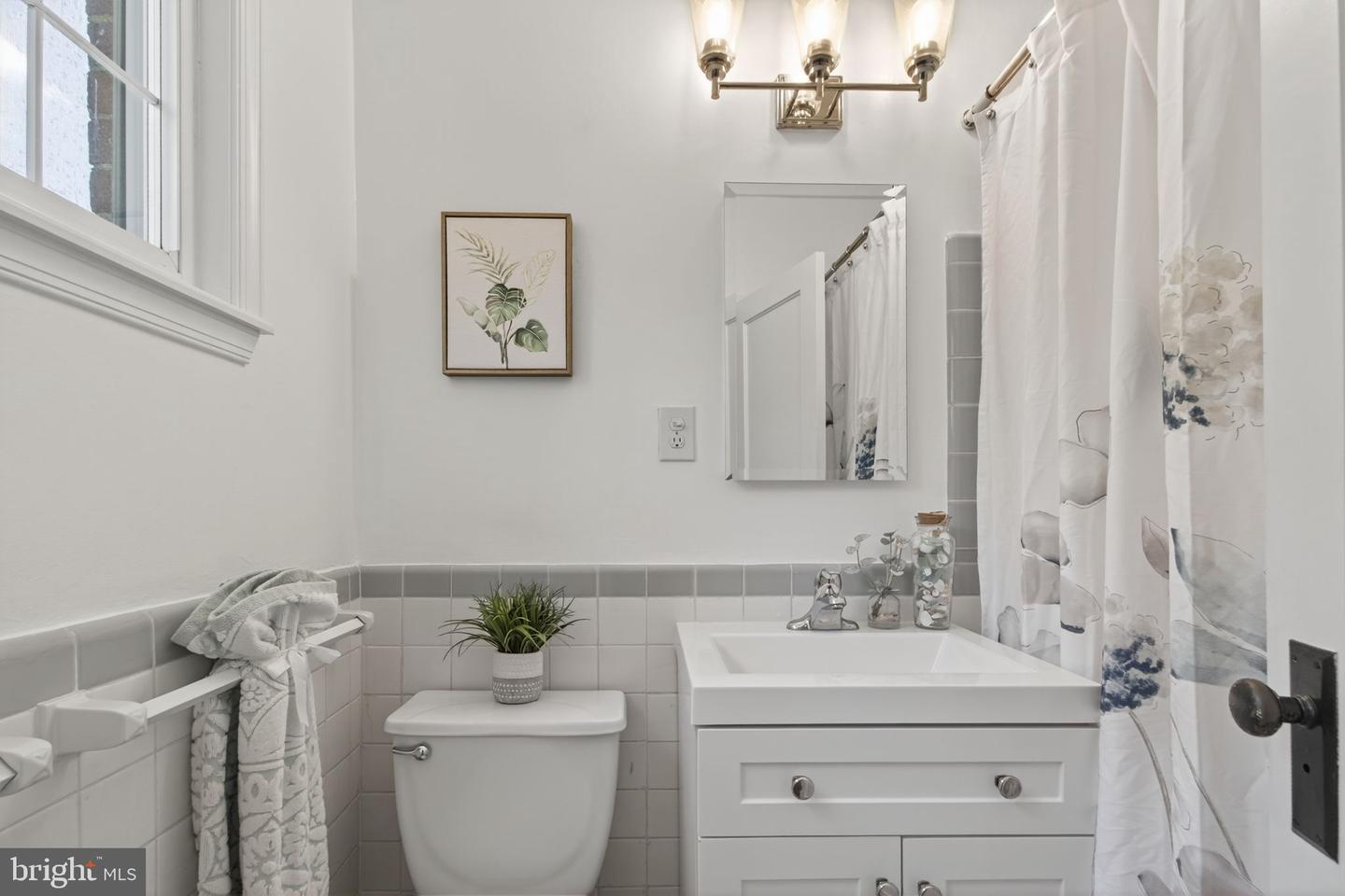 3221 VALLEY DR #712, ALEXANDRIA, Virginia 22302, 2 Bedrooms Bedrooms, ,1 BathroomBathrooms,Residential,For sale,3221 VALLEY DR #712,VAAX2047276 MLS # VAAX2047276