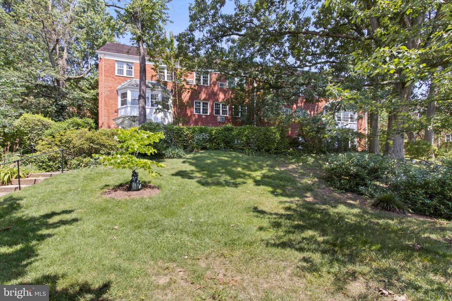 3221 VALLEY DR #712, ALEXANDRIA, Virginia 22302, 2 Bedrooms Bedrooms, ,1 BathroomBathrooms,Residential,For sale,3221 VALLEY DR #712,VAAX2047276 MLS # VAAX2047276