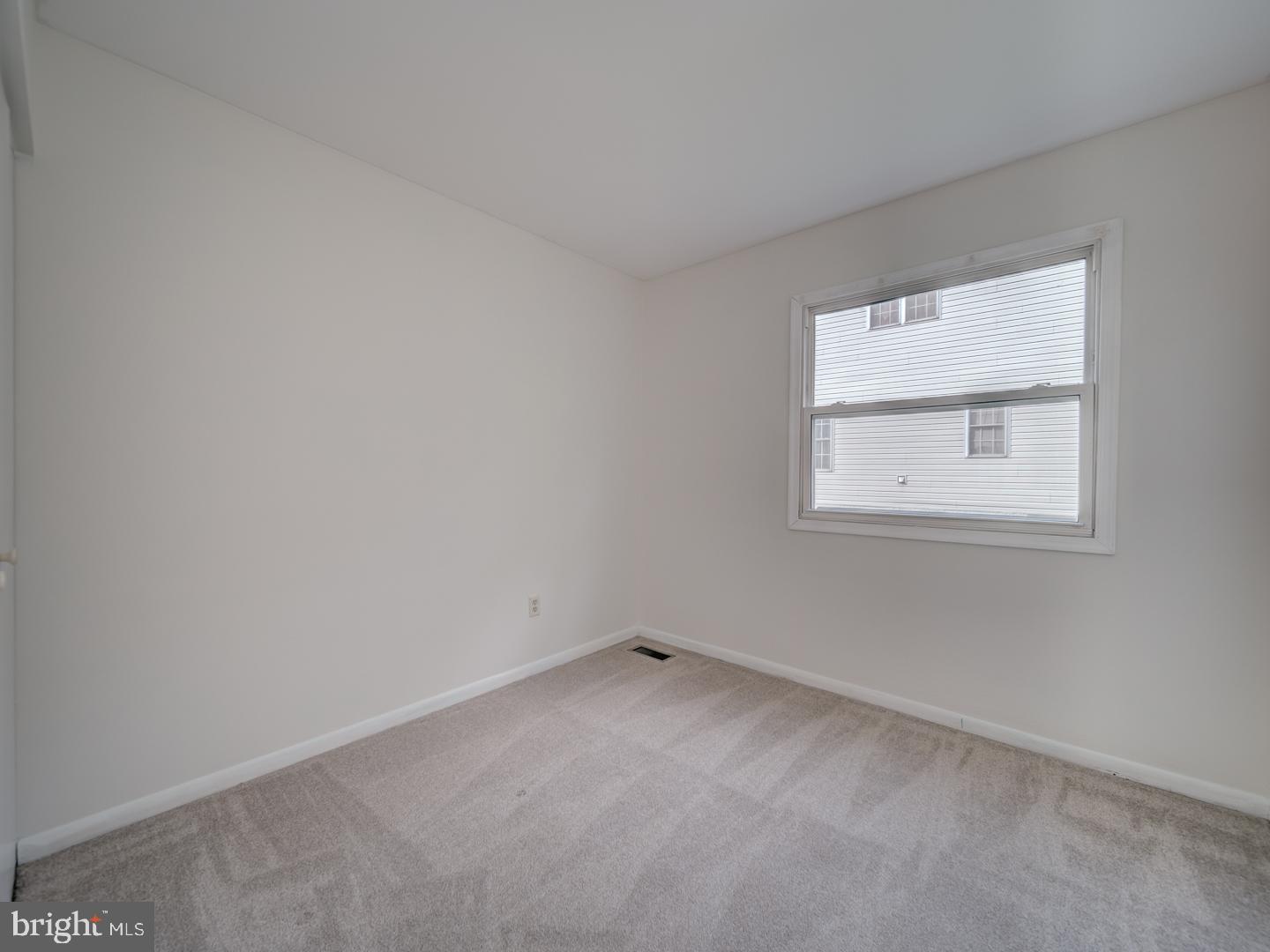 6207 GEMINI CT, BURKE, Virginia 22015, 4 Bedrooms Bedrooms, ,2 BathroomsBathrooms,Residential,For sale,6207 GEMINI CT,VAFX2254172 MLS # VAFX2254172