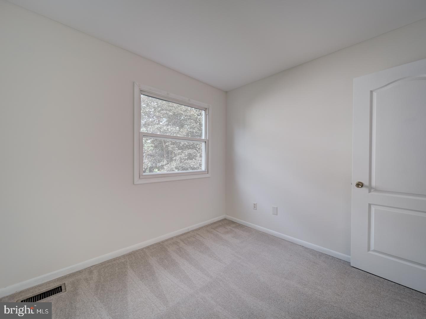 6207 GEMINI CT, BURKE, Virginia 22015, 4 Bedrooms Bedrooms, ,2 BathroomsBathrooms,Residential,For sale,6207 GEMINI CT,VAFX2254172 MLS # VAFX2254172