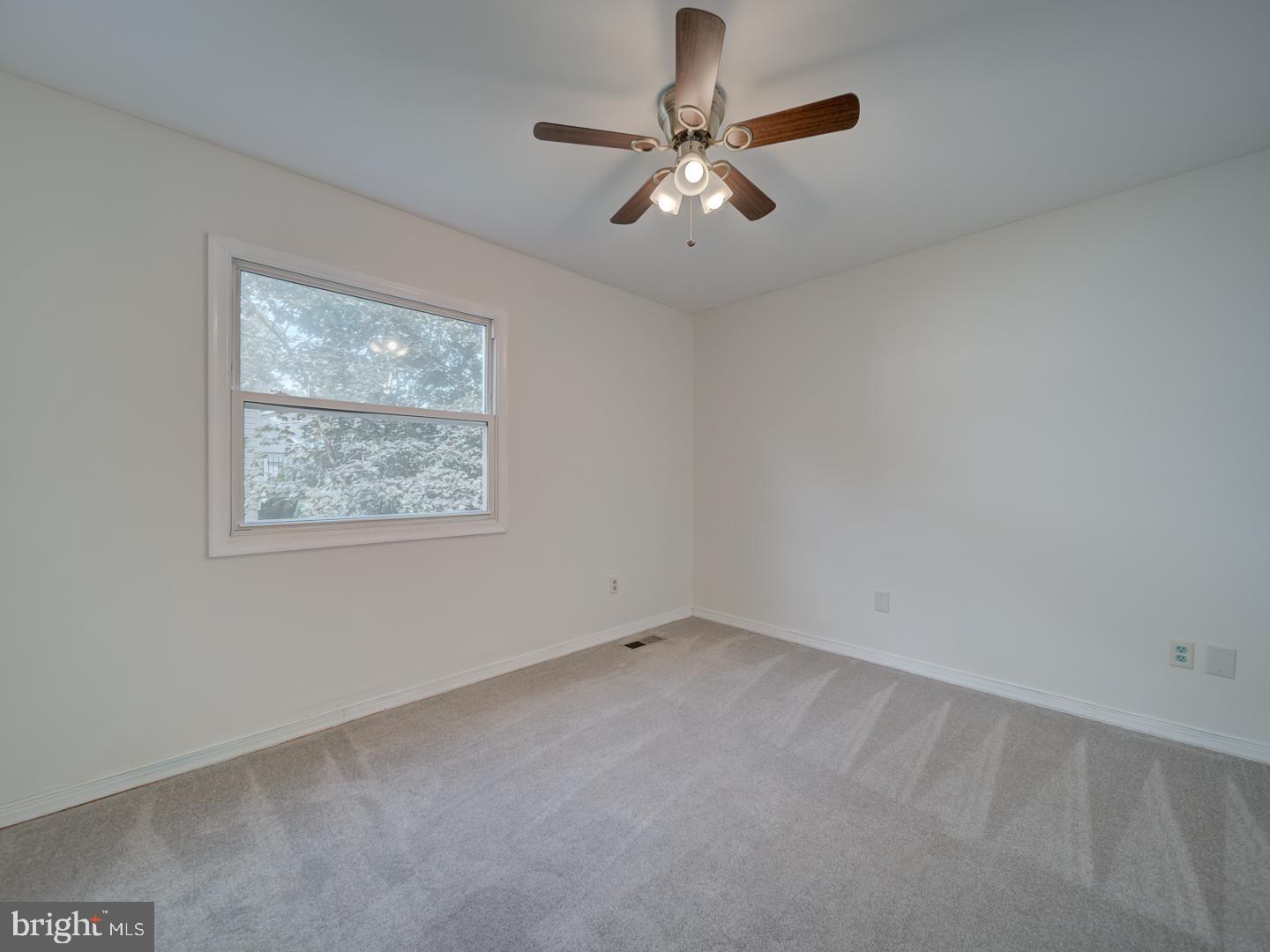 6207 GEMINI CT, BURKE, Virginia 22015, 4 Bedrooms Bedrooms, ,2 BathroomsBathrooms,Residential,For sale,6207 GEMINI CT,VAFX2254172 MLS # VAFX2254172