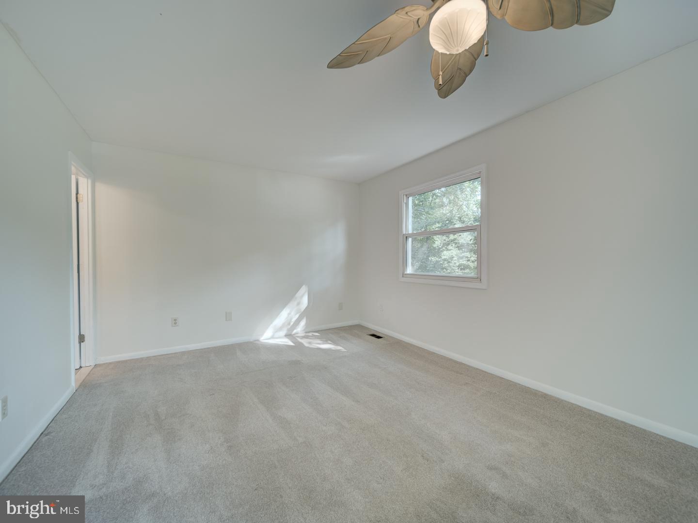 6207 GEMINI CT, BURKE, Virginia 22015, 4 Bedrooms Bedrooms, ,2 BathroomsBathrooms,Residential,For sale,6207 GEMINI CT,VAFX2254172 MLS # VAFX2254172