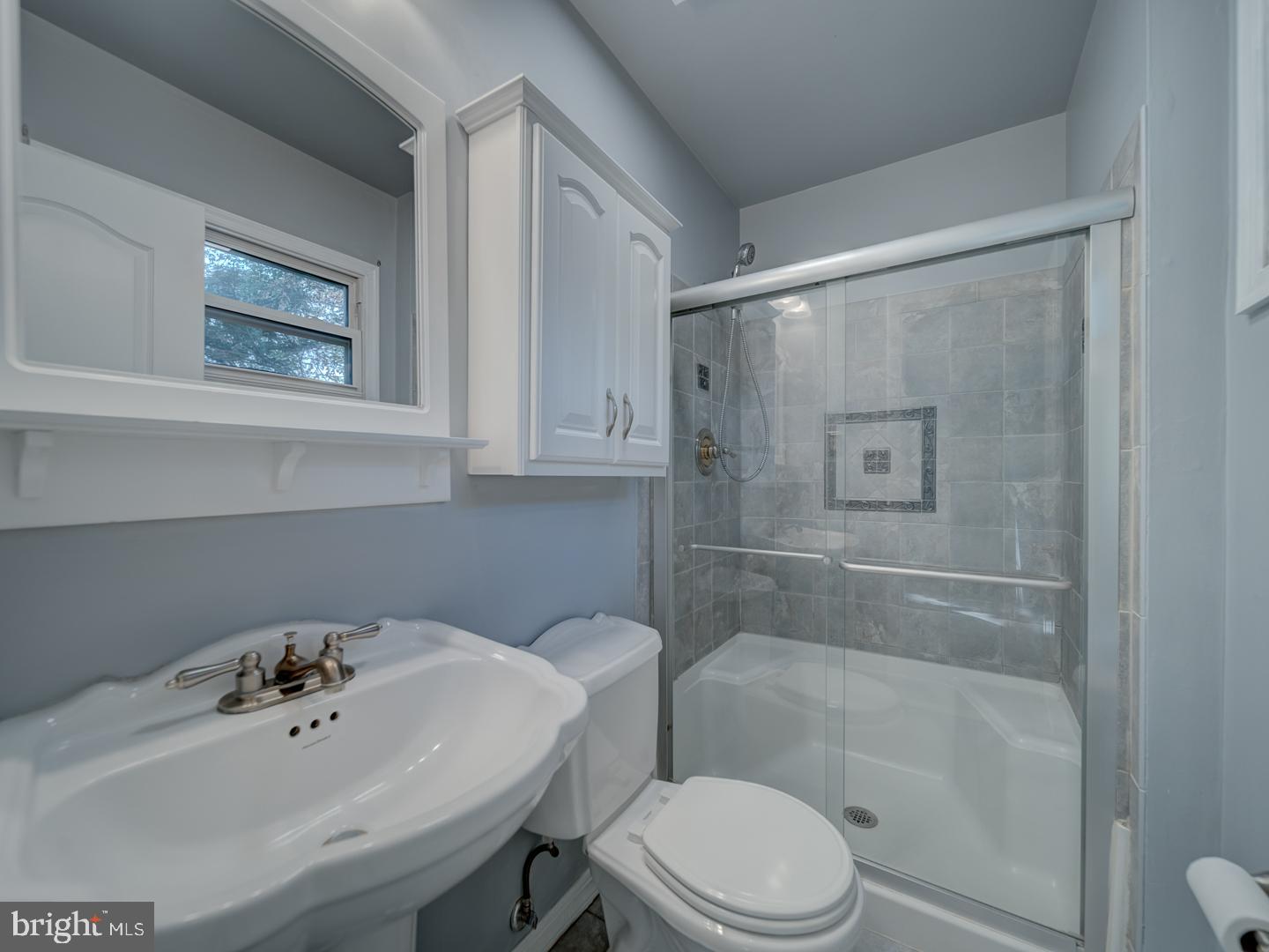 6207 GEMINI CT, BURKE, Virginia 22015, 4 Bedrooms Bedrooms, ,2 BathroomsBathrooms,Residential,For sale,6207 GEMINI CT,VAFX2254172 MLS # VAFX2254172