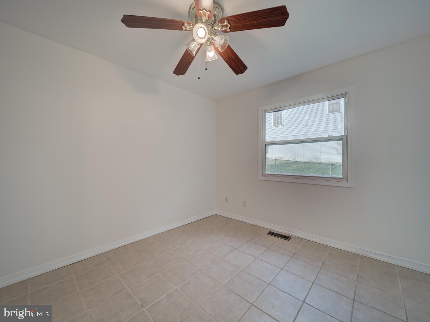6207 GEMINI CT, BURKE, Virginia 22015, 4 Bedrooms Bedrooms, ,2 BathroomsBathrooms,Residential,For sale,6207 GEMINI CT,VAFX2254172 MLS # VAFX2254172