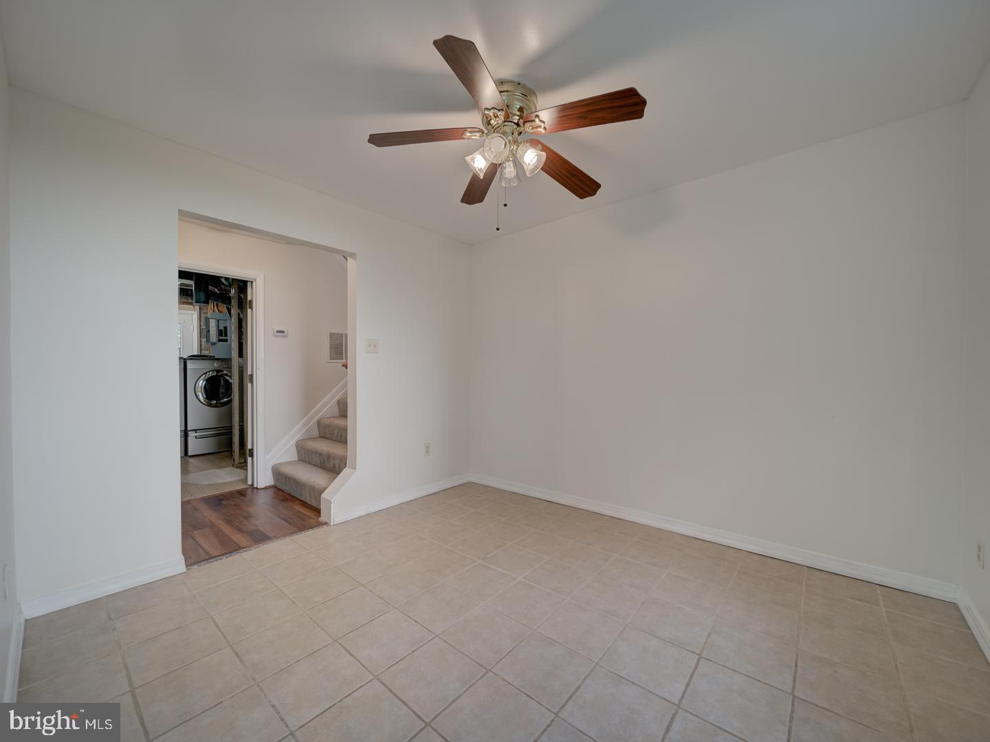 6207 GEMINI CT, BURKE, Virginia 22015, 4 Bedrooms Bedrooms, ,2 BathroomsBathrooms,Residential,For sale,6207 GEMINI CT,VAFX2254172 MLS # VAFX2254172