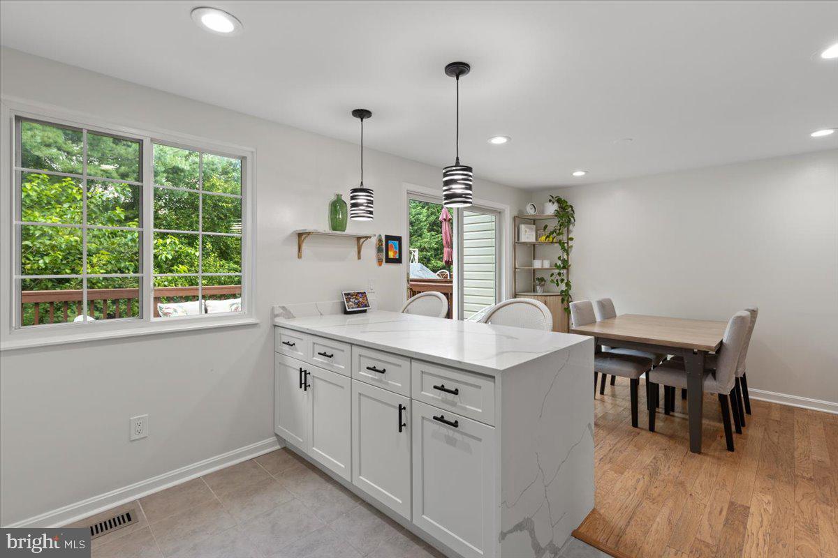 3921 PLUM RUN CT, FAIRFAX, Virginia 22033, 3 Bedrooms Bedrooms, ,3 BathroomsBathrooms,Residential,For sale,3921 PLUM RUN CT,VAFX2254232 MLS # VAFX2254232