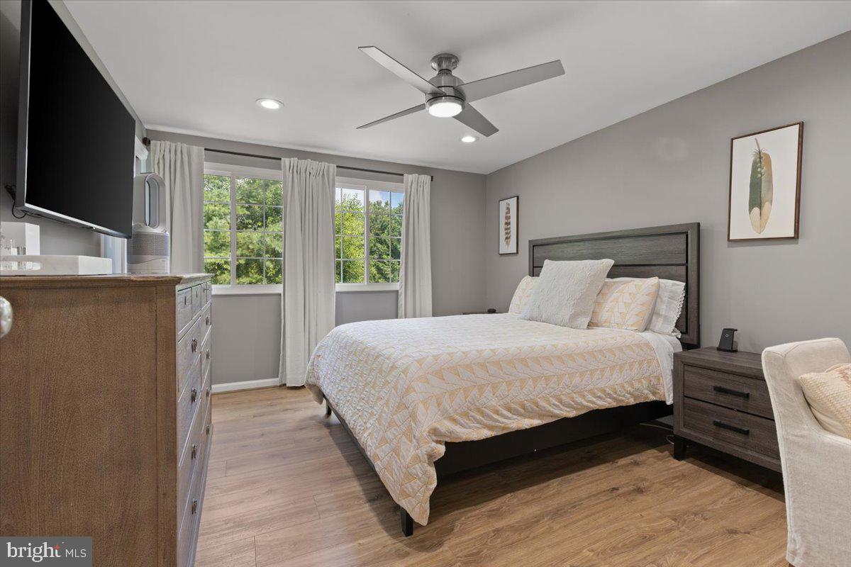 3921 PLUM RUN CT, FAIRFAX, Virginia 22033, 3 Bedrooms Bedrooms, ,3 BathroomsBathrooms,Residential,For sale,3921 PLUM RUN CT,VAFX2254232 MLS # VAFX2254232
