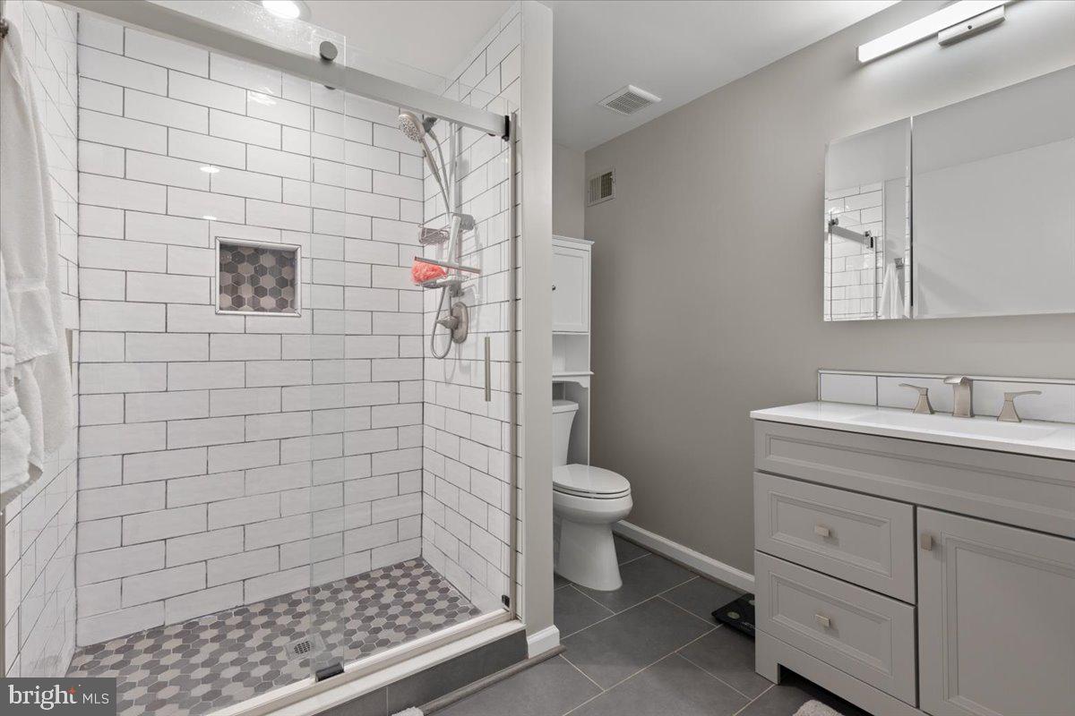 3921 PLUM RUN CT, FAIRFAX, Virginia 22033, 3 Bedrooms Bedrooms, ,3 BathroomsBathrooms,Residential,For sale,3921 PLUM RUN CT,VAFX2254232 MLS # VAFX2254232