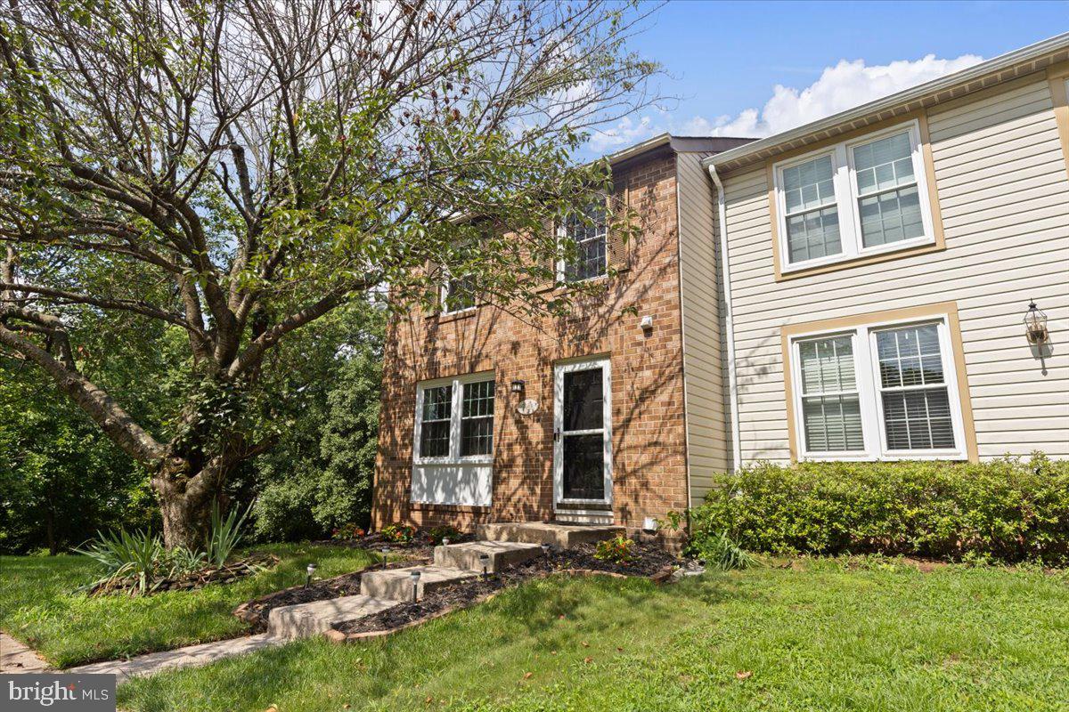 3921 PLUM RUN CT, FAIRFAX, Virginia 22033, 3 Bedrooms Bedrooms, ,3 BathroomsBathrooms,Residential,For sale,3921 PLUM RUN CT,VAFX2254232 MLS # VAFX2254232