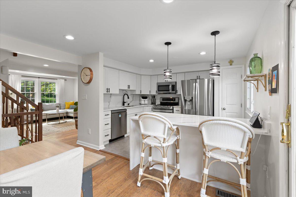 3921 PLUM RUN CT, FAIRFAX, Virginia 22033, 3 Bedrooms Bedrooms, ,3 BathroomsBathrooms,Residential,For sale,3921 PLUM RUN CT,VAFX2254232 MLS # VAFX2254232