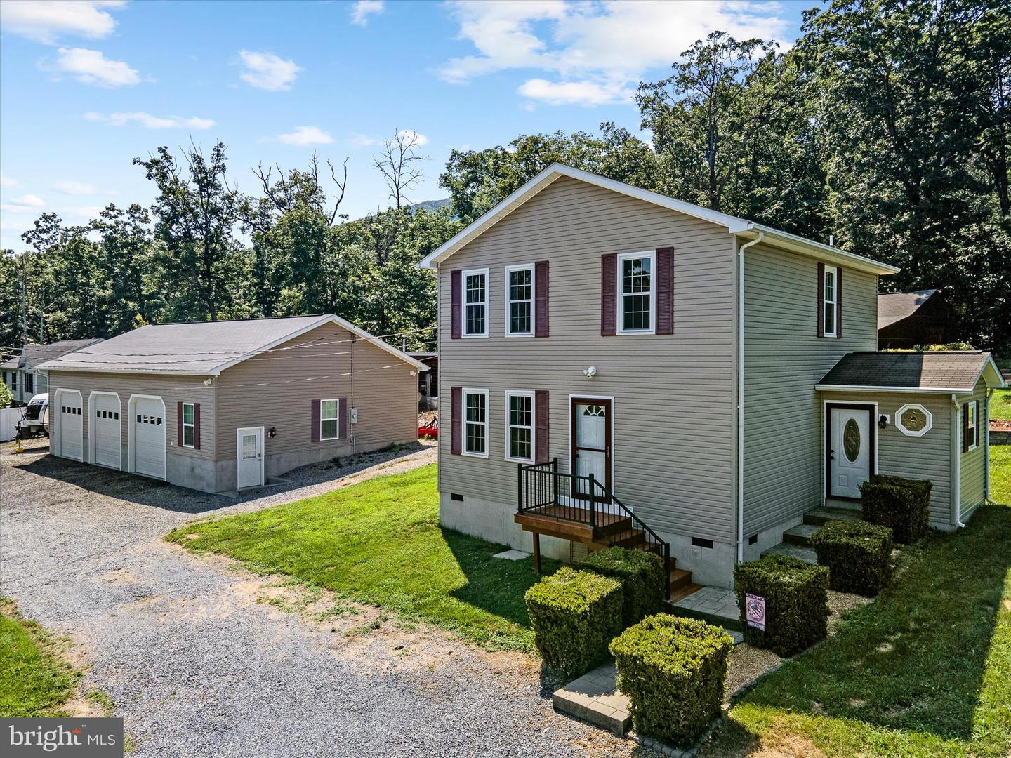 300 GRAYWOLF TRL, WINCHESTER, Virginia 22602, 3 Bedrooms Bedrooms, ,2 BathroomsBathrooms,Residential,For sale,300 GRAYWOLF TRL,VAFV2035334 MLS # VAFV2035334