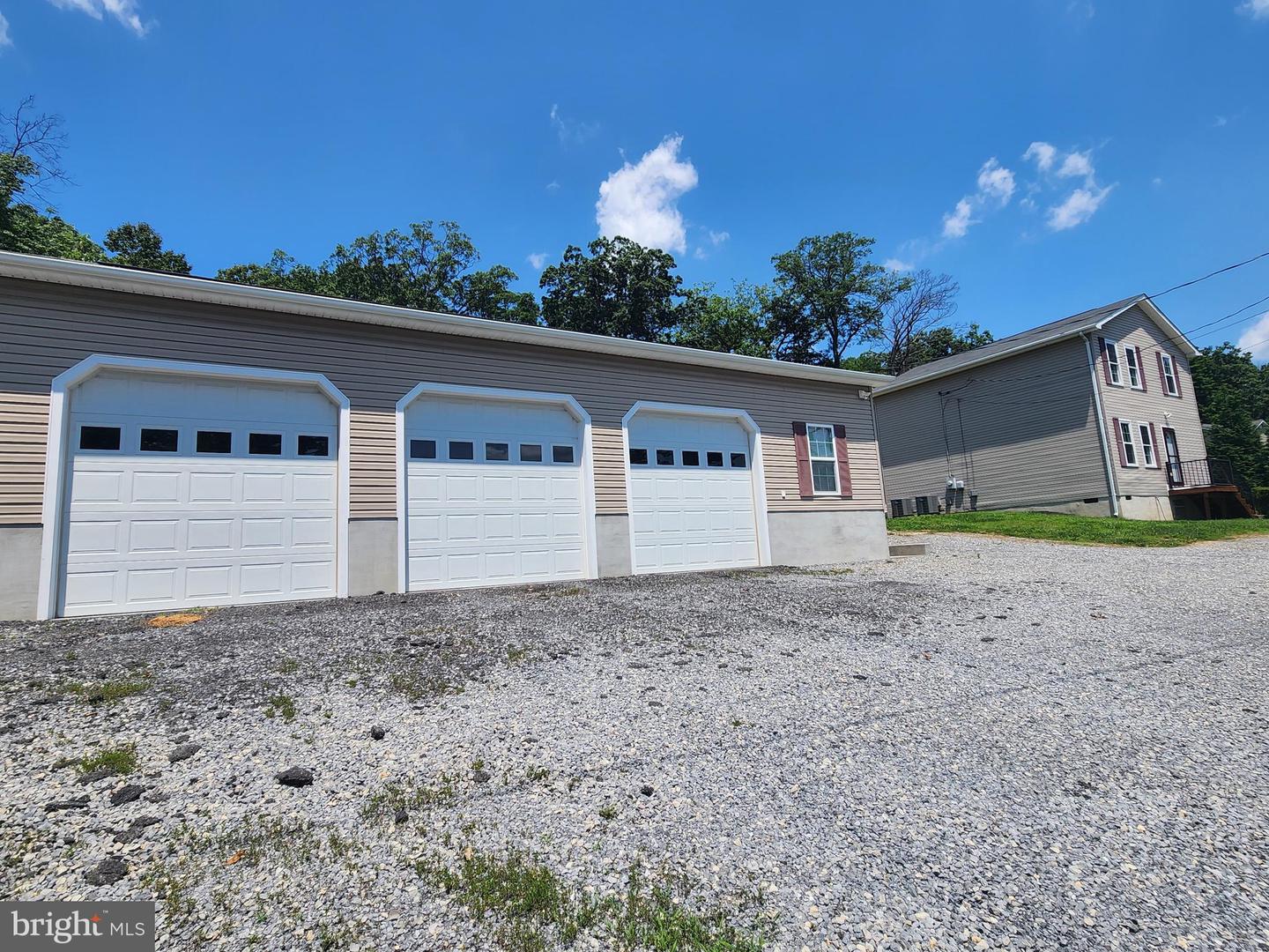 300 GRAYWOLF TRL, WINCHESTER, Virginia 22602, 3 Bedrooms Bedrooms, ,2 BathroomsBathrooms,Residential,For sale,300 GRAYWOLF TRL,VAFV2035334 MLS # VAFV2035334