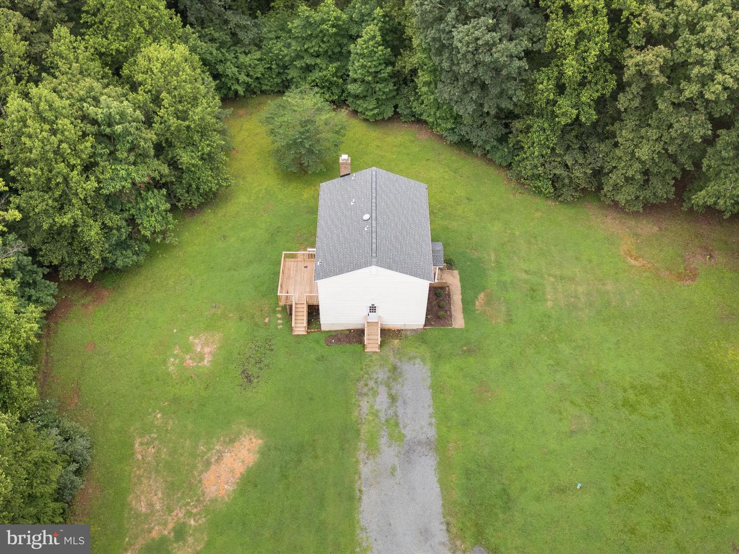 183 LAKELAND ROAD, STAFFORD, Virginia 22556, 5 Bedrooms Bedrooms, ,3 BathroomsBathrooms,Residential,For sale,183 LAKELAND ROAD,VAST2040624 MLS # VAST2040624