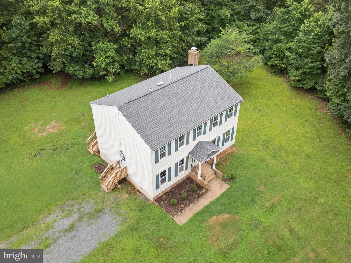 183 LAKELAND ROAD, STAFFORD, Virginia 22556, 5 Bedrooms Bedrooms, ,3 BathroomsBathrooms,Residential,For sale,183 LAKELAND ROAD,VAST2040624 MLS # VAST2040624