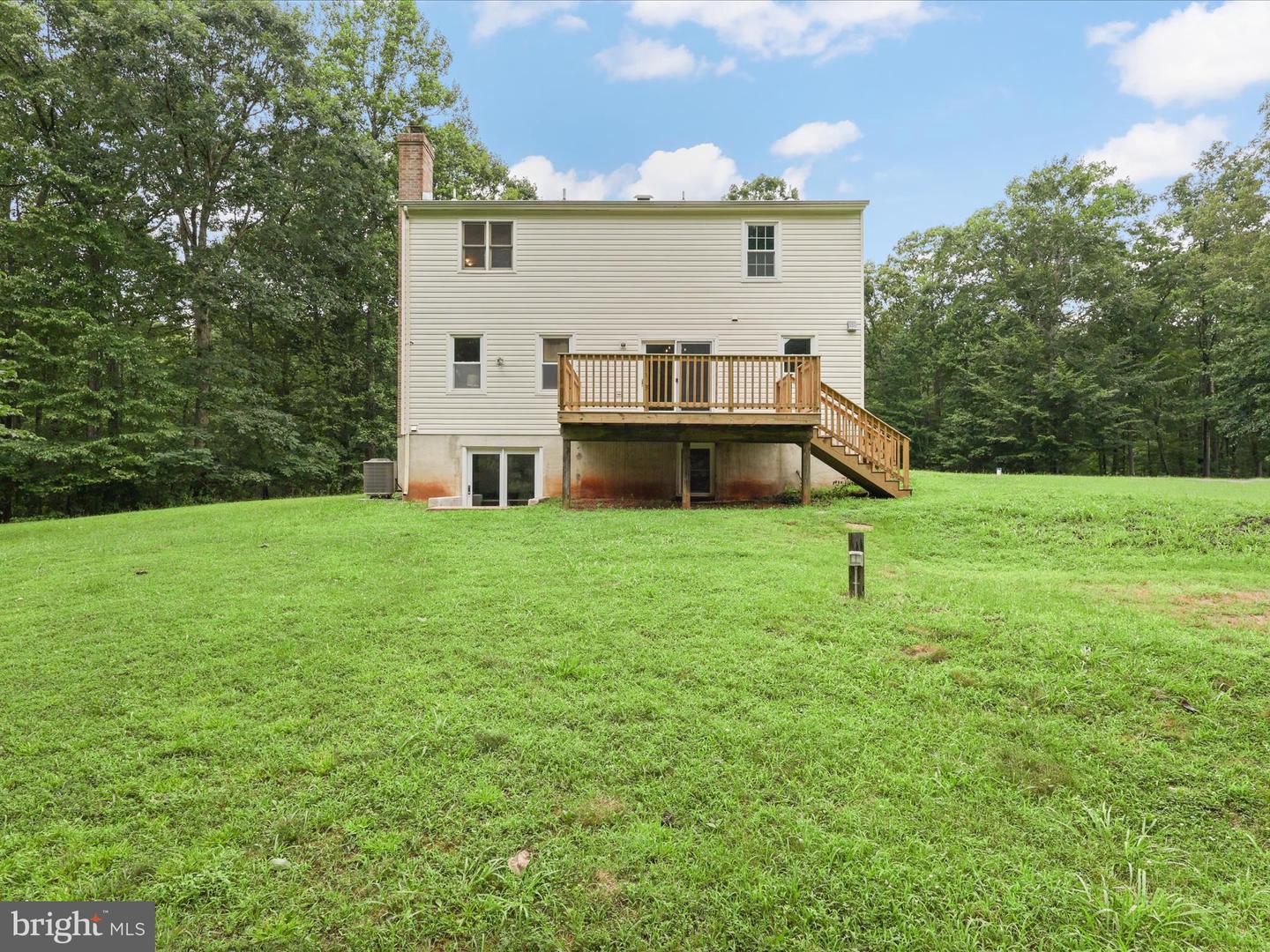 183 LAKELAND ROAD, STAFFORD, Virginia 22556, 5 Bedrooms Bedrooms, ,3 BathroomsBathrooms,Residential,For sale,183 LAKELAND ROAD,VAST2040624 MLS # VAST2040624