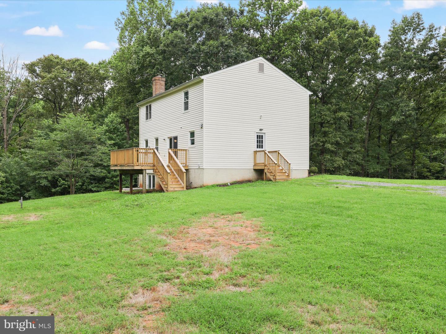 183 LAKELAND ROAD, STAFFORD, Virginia 22556, 5 Bedrooms Bedrooms, ,3 BathroomsBathrooms,Residential,For sale,183 LAKELAND ROAD,VAST2040624 MLS # VAST2040624