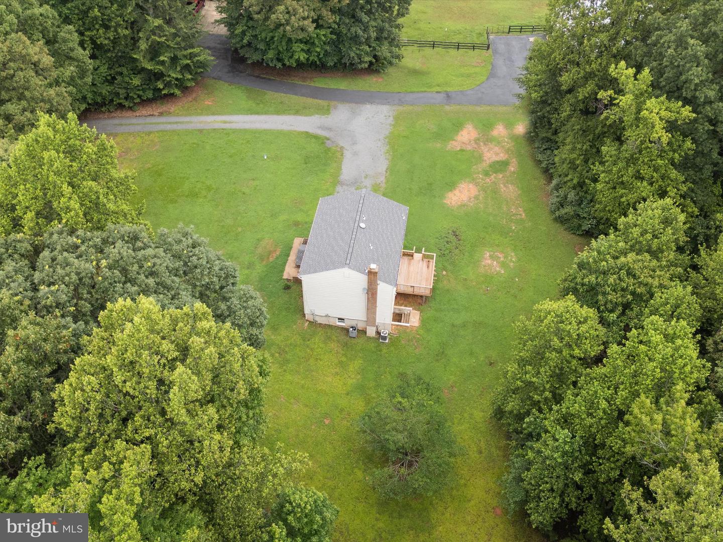 183 LAKELAND ROAD, STAFFORD, Virginia 22556, 5 Bedrooms Bedrooms, ,3 BathroomsBathrooms,Residential,For sale,183 LAKELAND ROAD,VAST2040624 MLS # VAST2040624