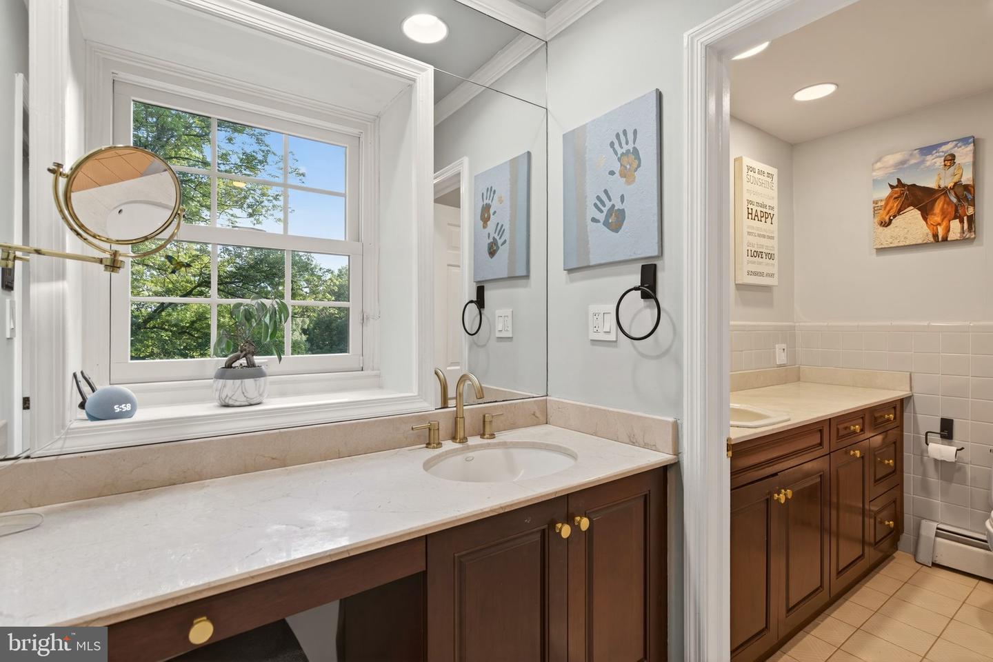 10423 DEERFOOT DR, GREAT FALLS, Virginia 22066, 4 Bedrooms Bedrooms, ,4 BathroomsBathrooms,Residential,For sale,10423 DEERFOOT DR,VAFX2254530 MLS # VAFX2254530