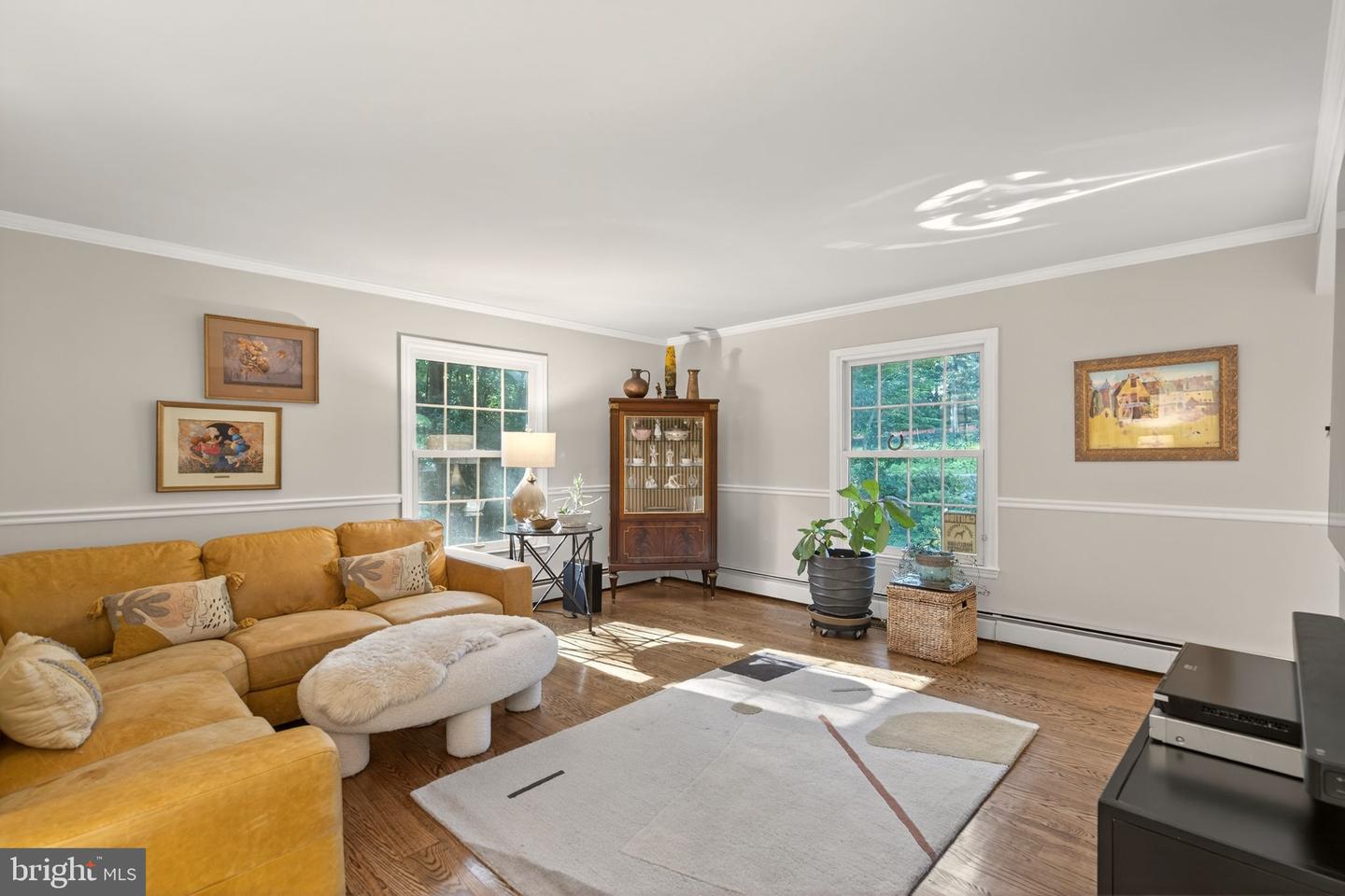 10423 DEERFOOT DR, GREAT FALLS, Virginia 22066, 4 Bedrooms Bedrooms, ,4 BathroomsBathrooms,Residential,For sale,10423 DEERFOOT DR,VAFX2254530 MLS # VAFX2254530
