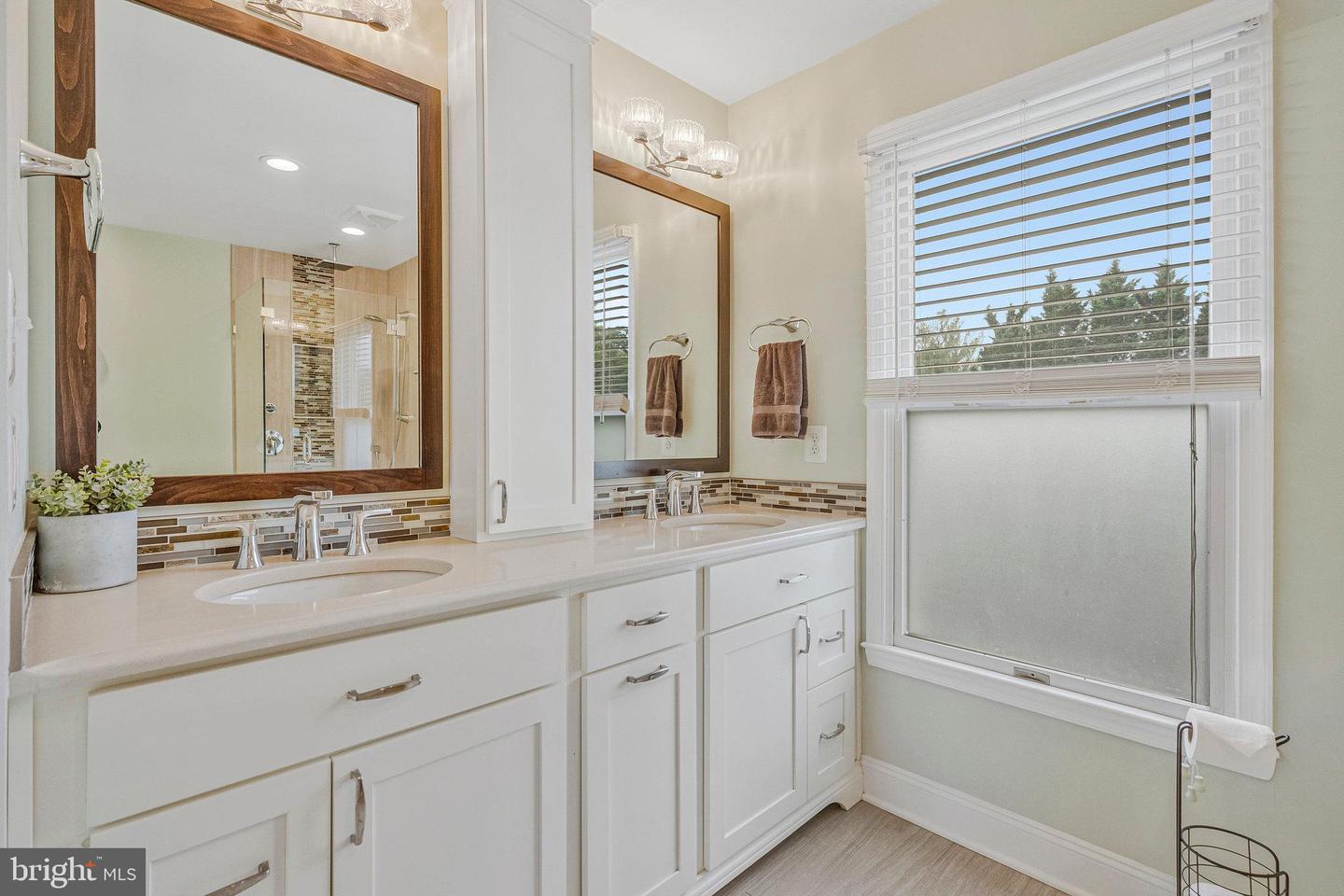 43187 ROCKFIELD CT, ASHBURN, Virginia 20147, 5 Bedrooms Bedrooms, ,3 BathroomsBathrooms,Residential,For sale,43187 ROCKFIELD CT,VALO2101434 MLS # VALO2101434