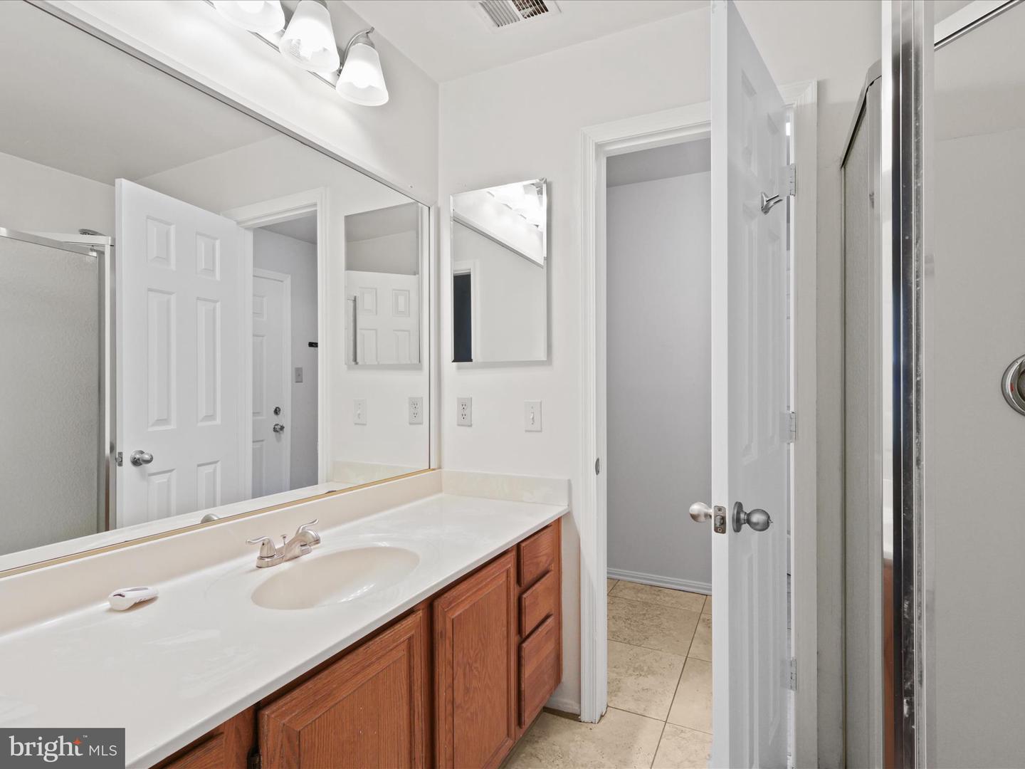 11713 KARBON HILL CT #710A, RESTON, Virginia 20191, 2 Bedrooms Bedrooms, ,2 BathroomsBathrooms,Residential,For sale,11713 KARBON HILL CT #710A,VAFX2254544 MLS # VAFX2254544