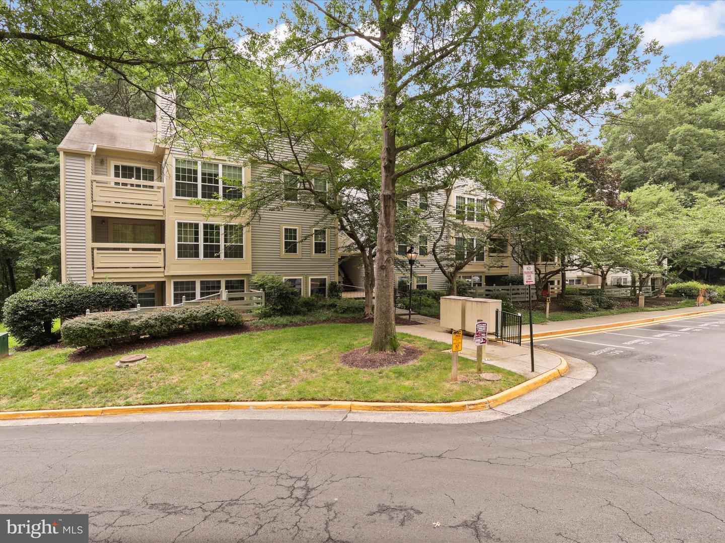 11713 KARBON HILL CT #710A, RESTON, Virginia 20191, 2 Bedrooms Bedrooms, ,2 BathroomsBathrooms,Residential,For sale,11713 KARBON HILL CT #710A,VAFX2254544 MLS # VAFX2254544