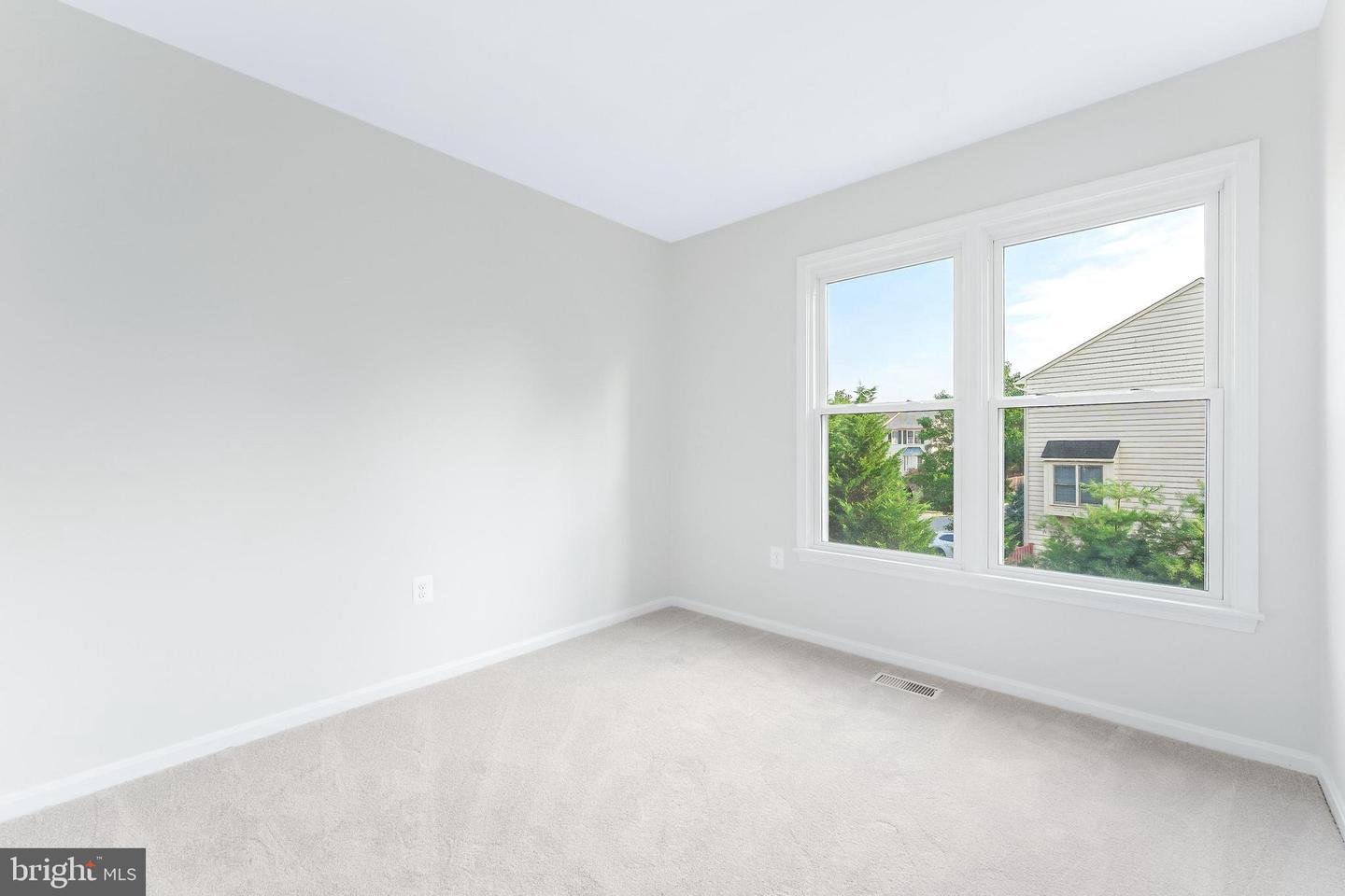 46930 TRUMPET CIR, STERLING, Virginia 20164, 3 Bedrooms Bedrooms, ,2 BathroomsBathrooms,Residential,For sale,46930 TRUMPET CIR,VALO2101602 MLS # VALO2101602