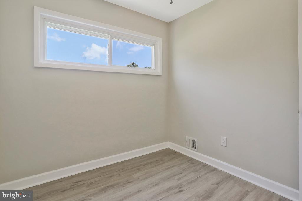 6420 WILLOWOOD LN, ALEXANDRIA, Virginia 22310, 3 Bedrooms Bedrooms, ,2 BathroomsBathrooms,Residential,For sale,6420 WILLOWOOD LN,VAFX2254644 MLS # VAFX2254644