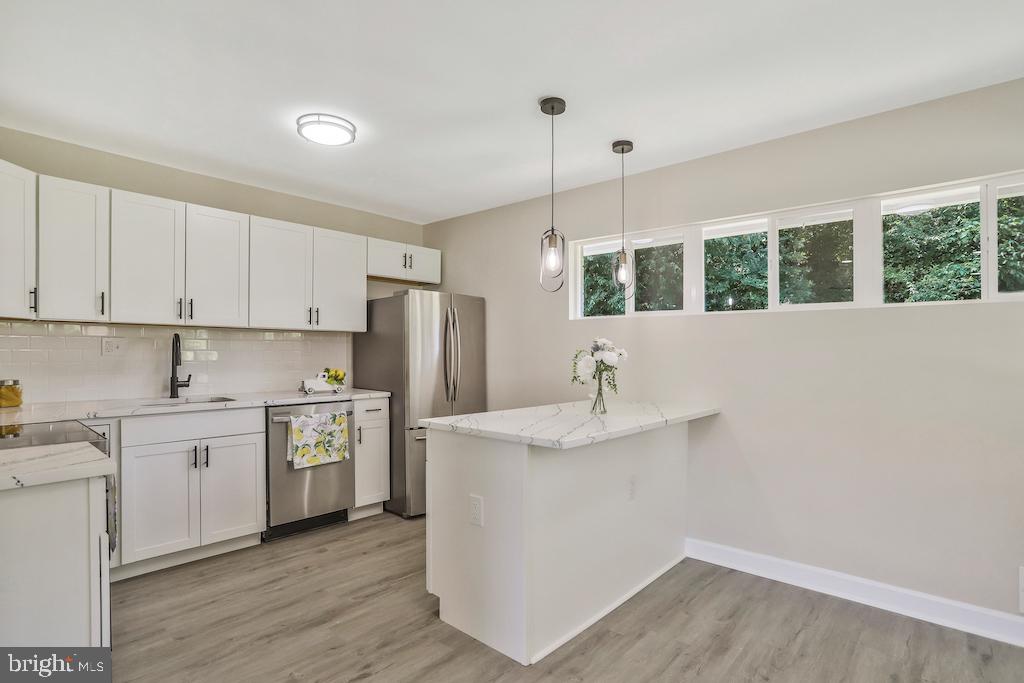 6420 WILLOWOOD LN, ALEXANDRIA, Virginia 22310, 3 Bedrooms Bedrooms, ,2 BathroomsBathrooms,Residential,For sale,6420 WILLOWOOD LN,VAFX2254644 MLS # VAFX2254644