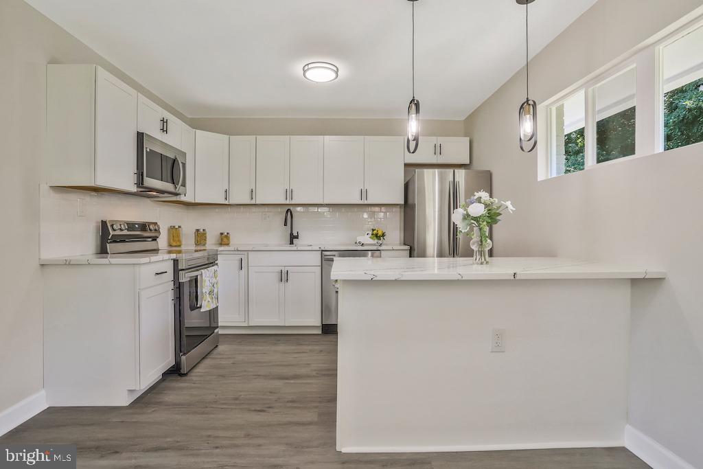 6420 WILLOWOOD LN, ALEXANDRIA, Virginia 22310, 3 Bedrooms Bedrooms, ,2 BathroomsBathrooms,Residential,For sale,6420 WILLOWOOD LN,VAFX2254644 MLS # VAFX2254644