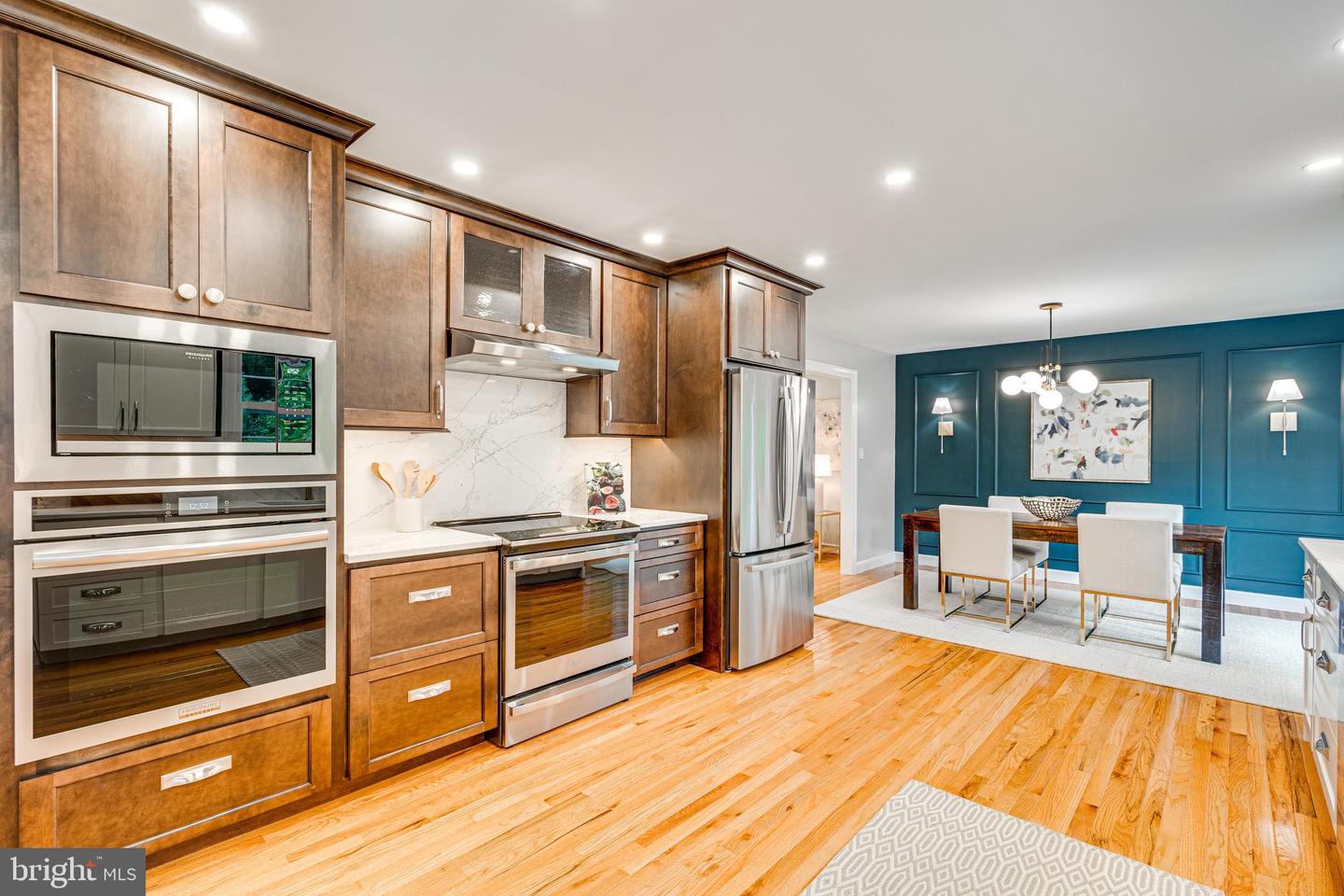 5718 WOODEN HAWK LN, BURKE, Virginia 22015, 5 Bedrooms Bedrooms, ,3 BathroomsBathrooms,Residential,For sale,5718 WOODEN HAWK LN,VAFX2255328 MLS # VAFX2255328