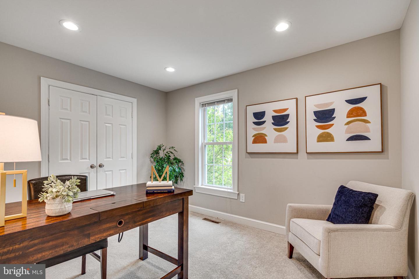 5718 WOODEN HAWK LN, BURKE, Virginia 22015, 5 Bedrooms Bedrooms, ,3 BathroomsBathrooms,Residential,For sale,5718 WOODEN HAWK LN,VAFX2255328 MLS # VAFX2255328
