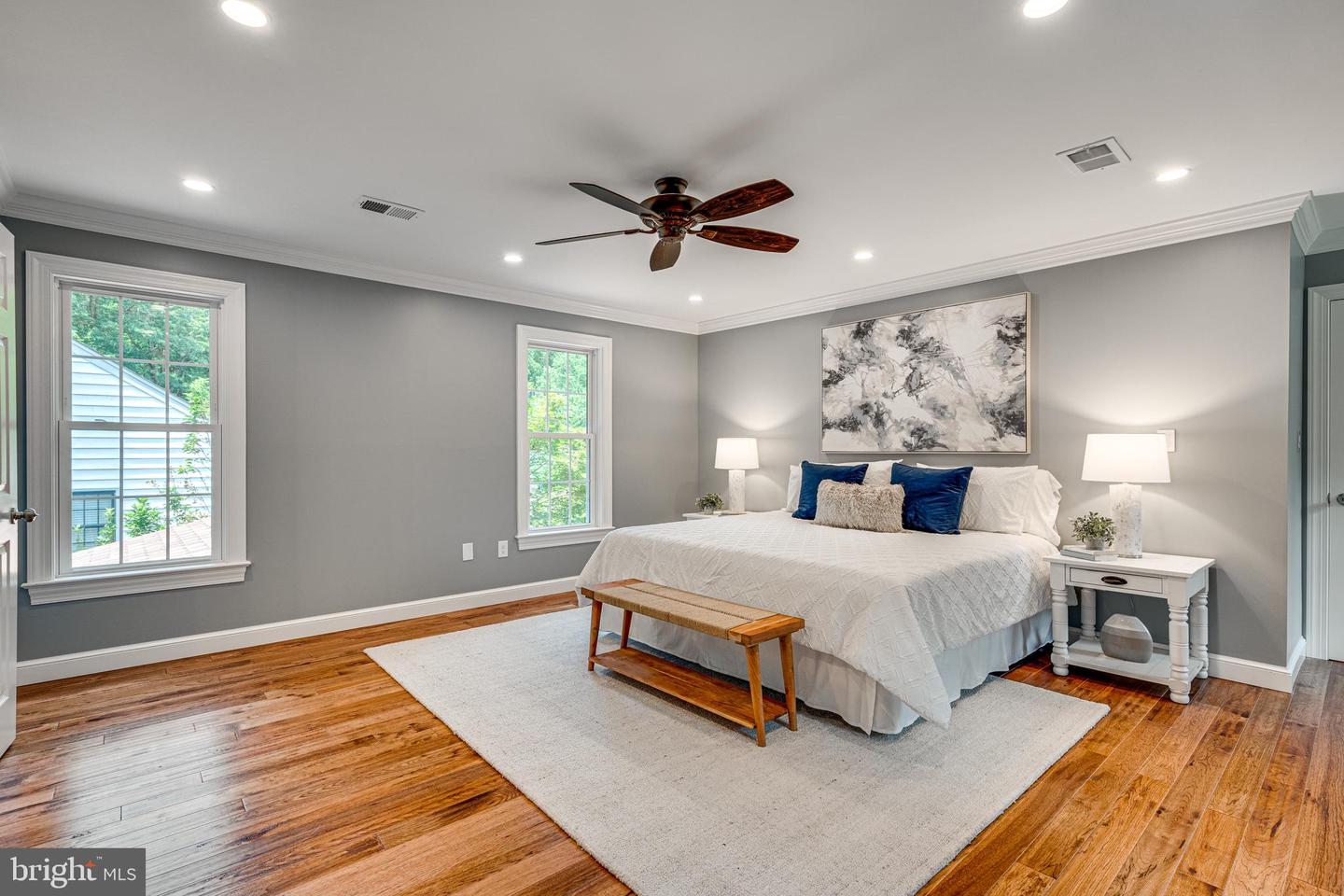 5718 WOODEN HAWK LN, BURKE, Virginia 22015, 5 Bedrooms Bedrooms, ,3 BathroomsBathrooms,Residential,For sale,5718 WOODEN HAWK LN,VAFX2255328 MLS # VAFX2255328