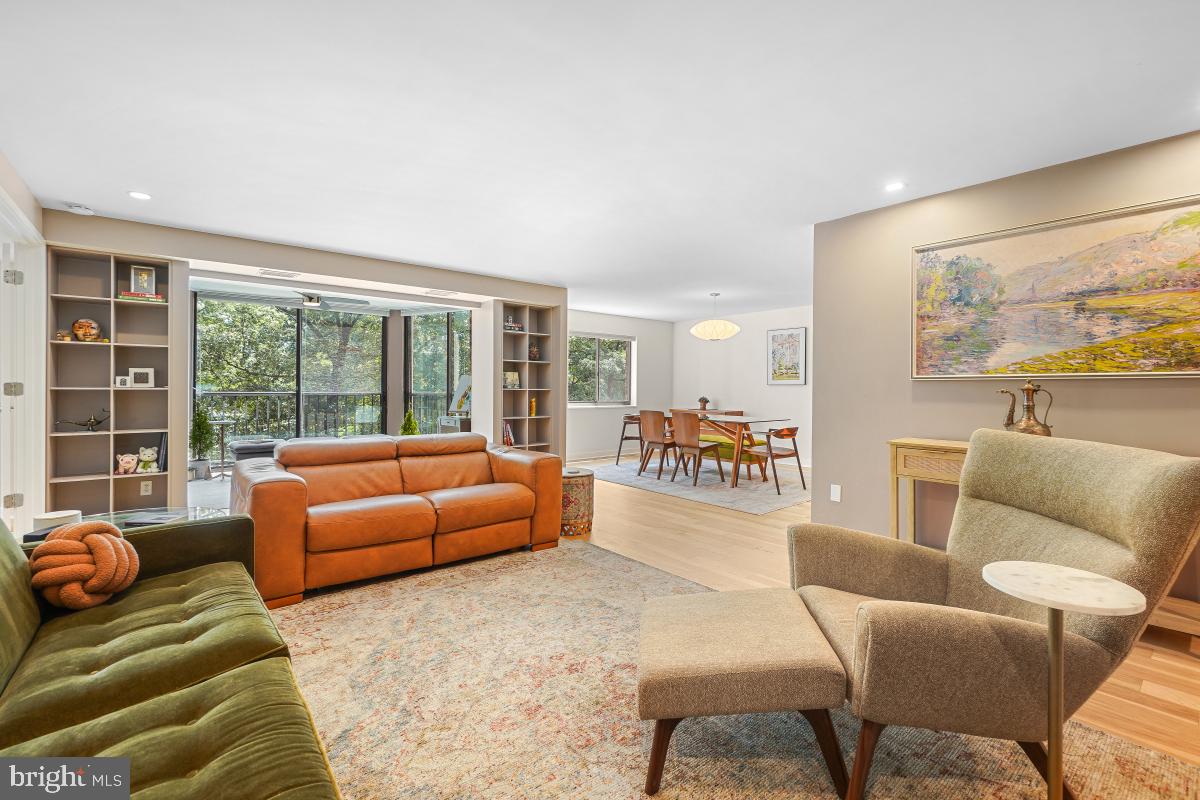 5904 MOUNT EAGLE DR #108B, ALEXANDRIA, Virginia 22303, 3 Bedrooms Bedrooms, 9 Rooms Rooms,2 BathroomsBathrooms,Residential,For sale,5904 MOUNT EAGLE DR #108B,VAFX2255330 MLS # VAFX2255330