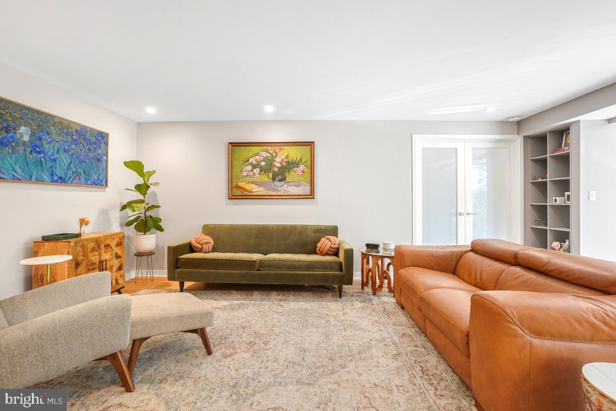 5904 MOUNT EAGLE DR #108B, ALEXANDRIA, Virginia 22303, 3 Bedrooms Bedrooms, 9 Rooms Rooms,2 BathroomsBathrooms,Residential,For sale,5904 MOUNT EAGLE DR #108B,VAFX2255330 MLS # VAFX2255330